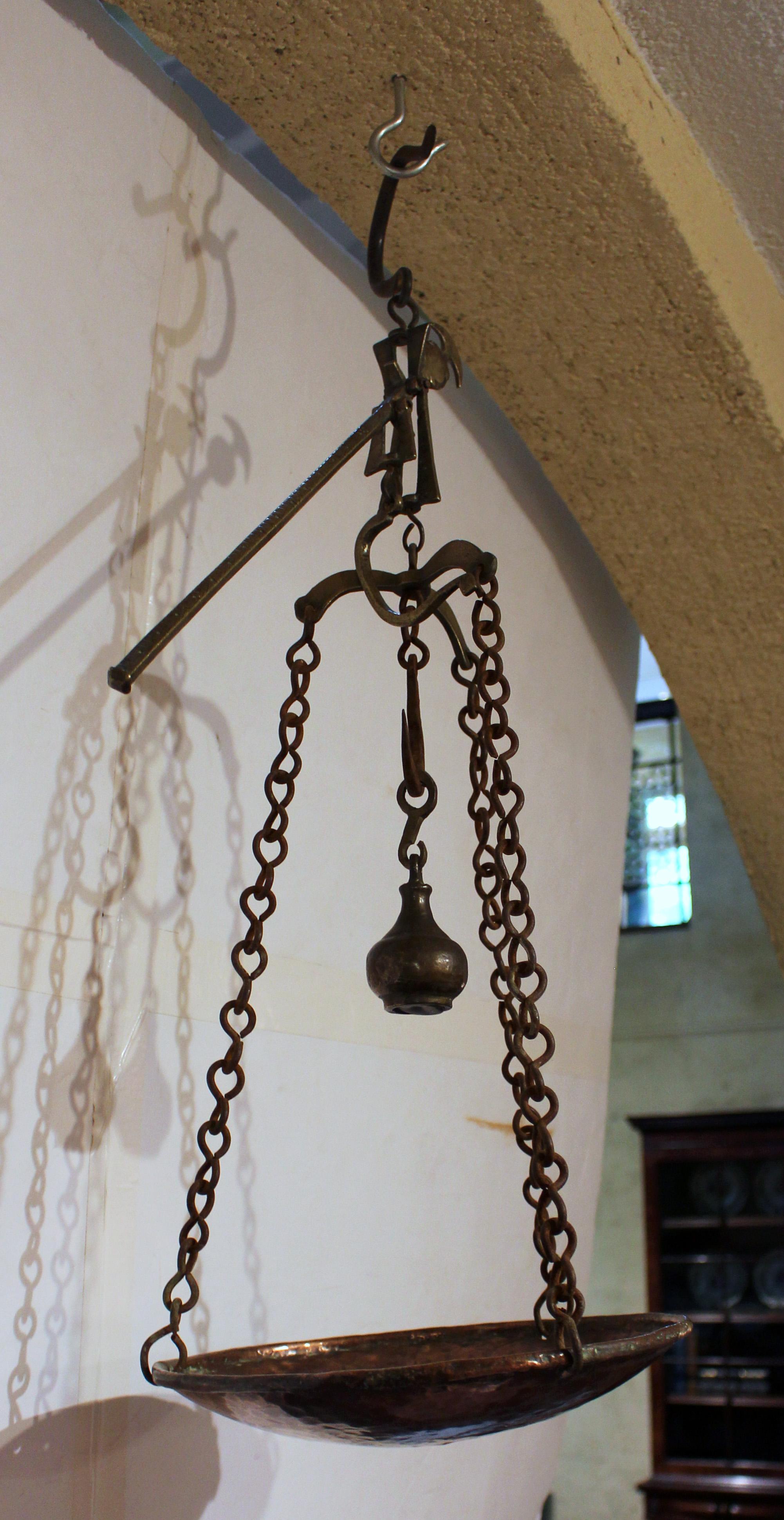 Victorian Mid-Late 19th Century European Hanging Scale For Sale