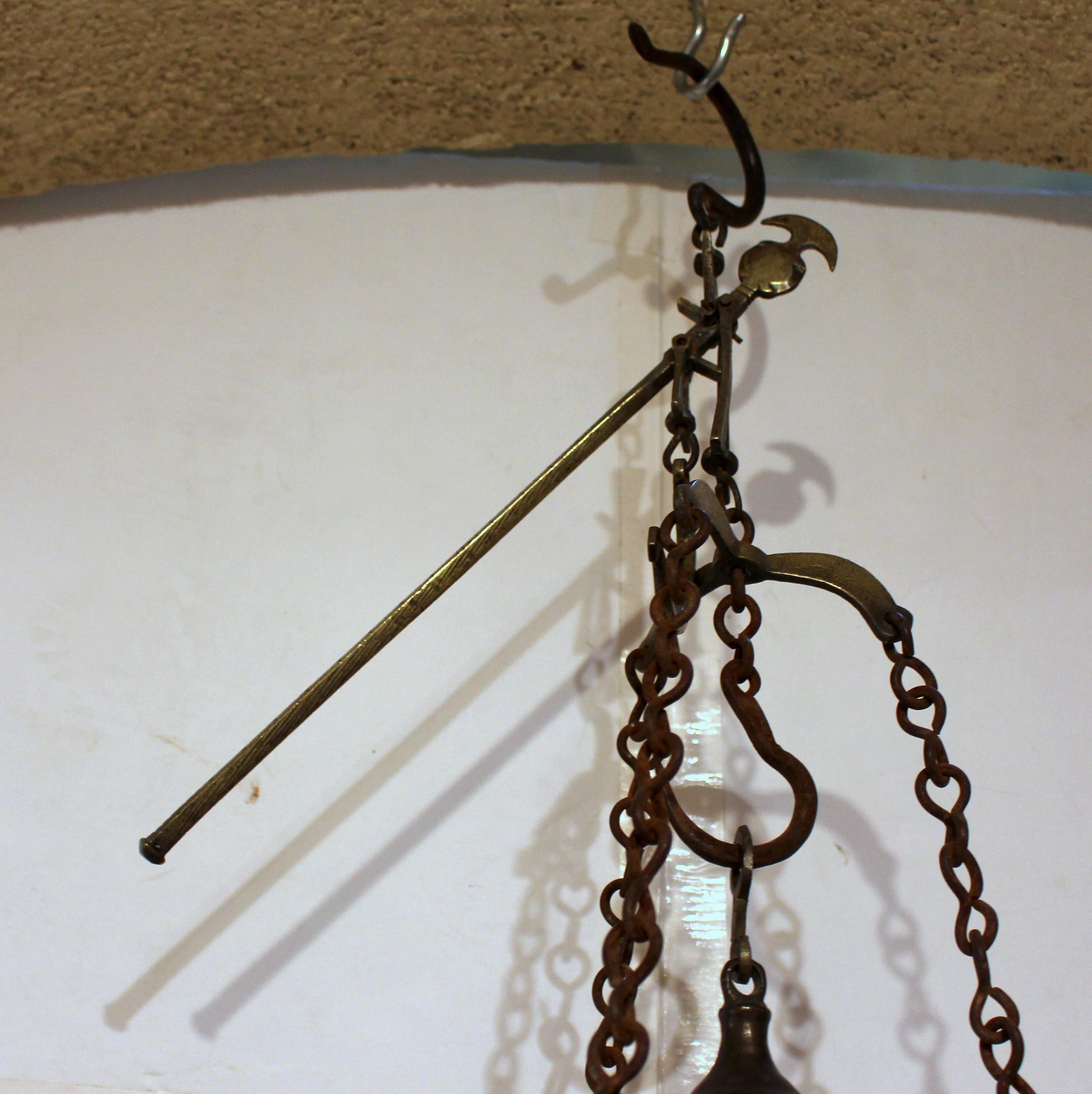 Mid-Late 19th Century European Hanging Scale For Sale 1