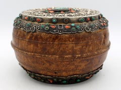 Caja de plata y madera de burl de mediados y finales del siglo XIX, probablemente mongola