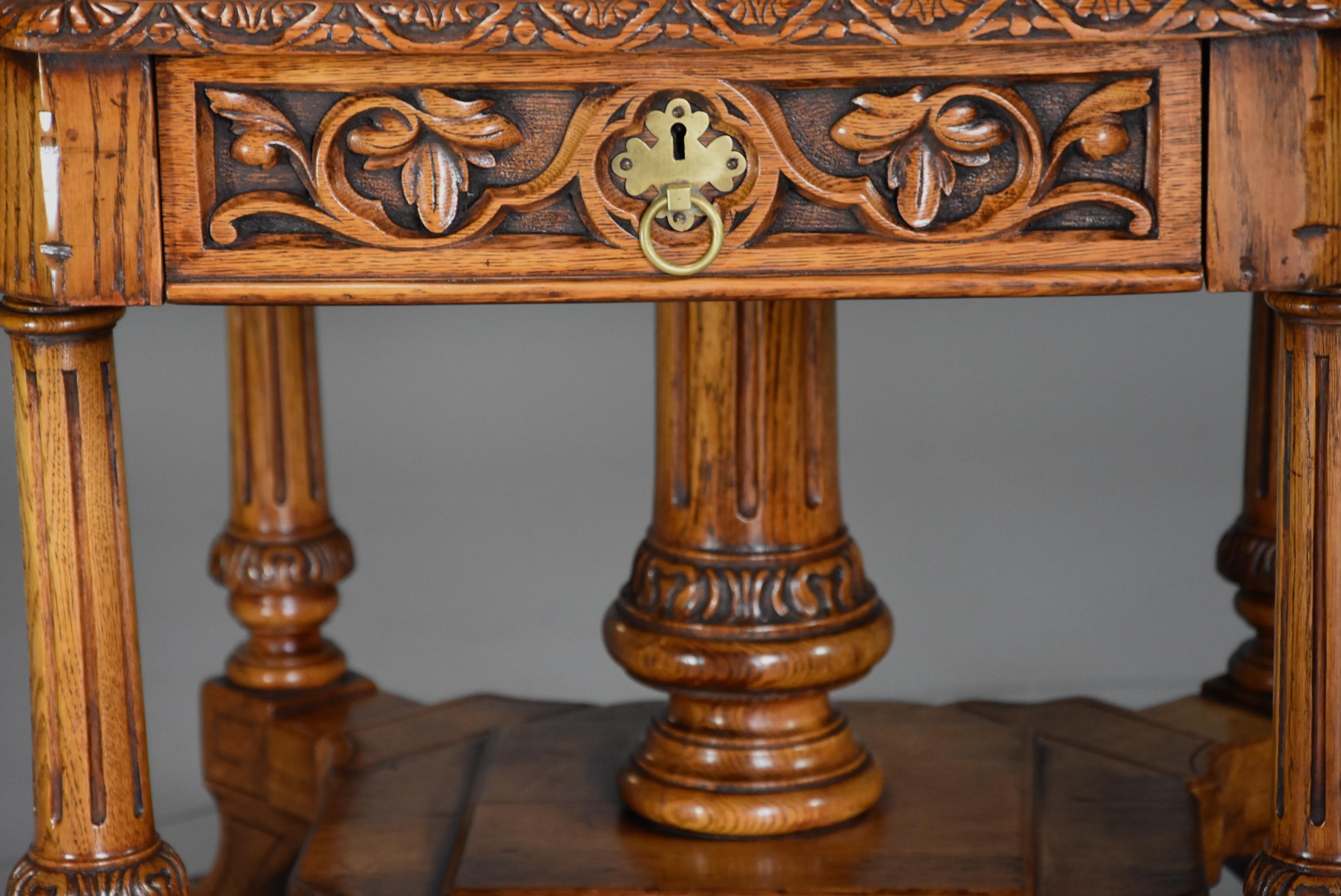 Mid-Late 19th Century Oak Octagonal Library Table by T.H. Filmer & Sons, London For Sale 1