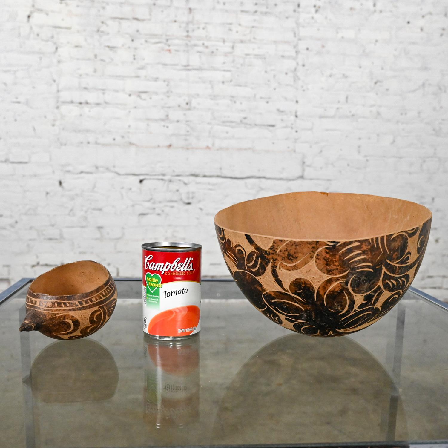 Mid - Late 20th Century South American Tribal Gourd Bowls Hand Carved Floral  For Sale 8