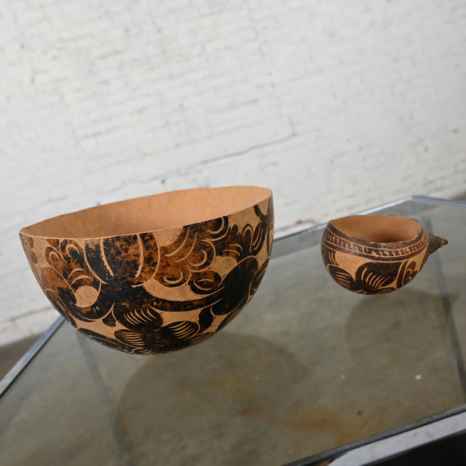 Mid - Late 20th Century South American Tribal Gourd Bowls Hand Carved Floral  For Sale 12