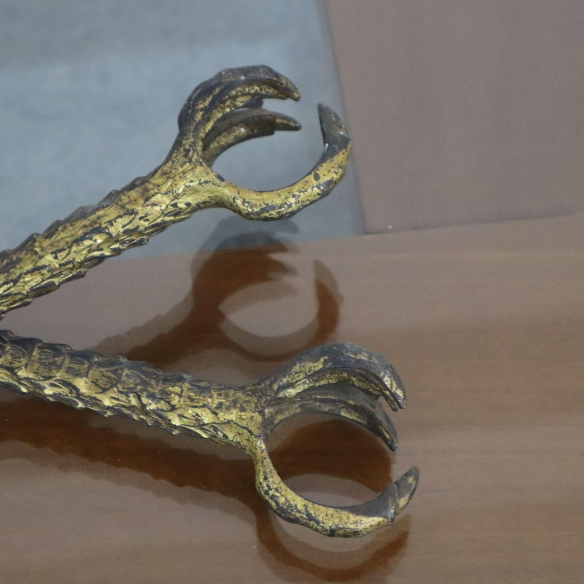 Européen Tige de rideau en bronze en forme de pattes d'aigle, Italie, années 1940