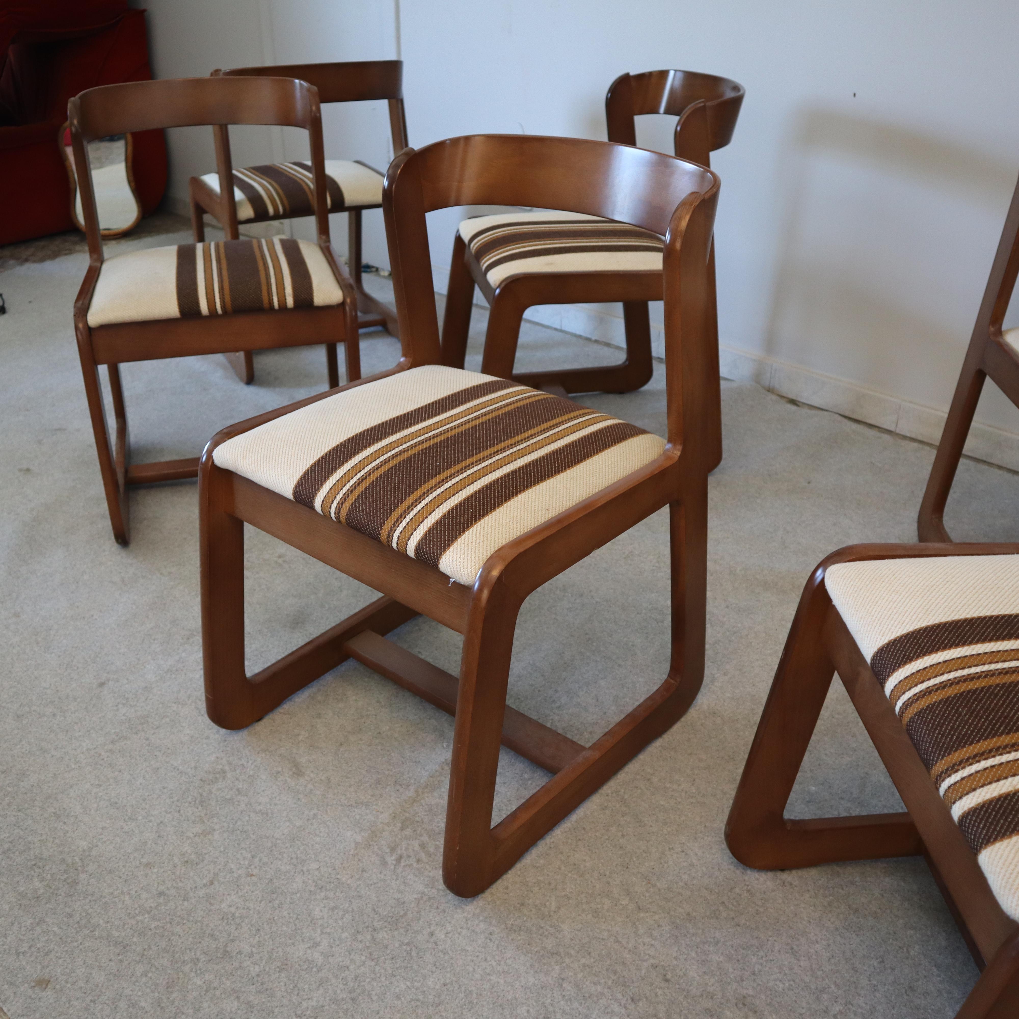 Six chaises en bois de Willy Rizzo pour Mario Sabot, Italie, années 1970 en vente 4