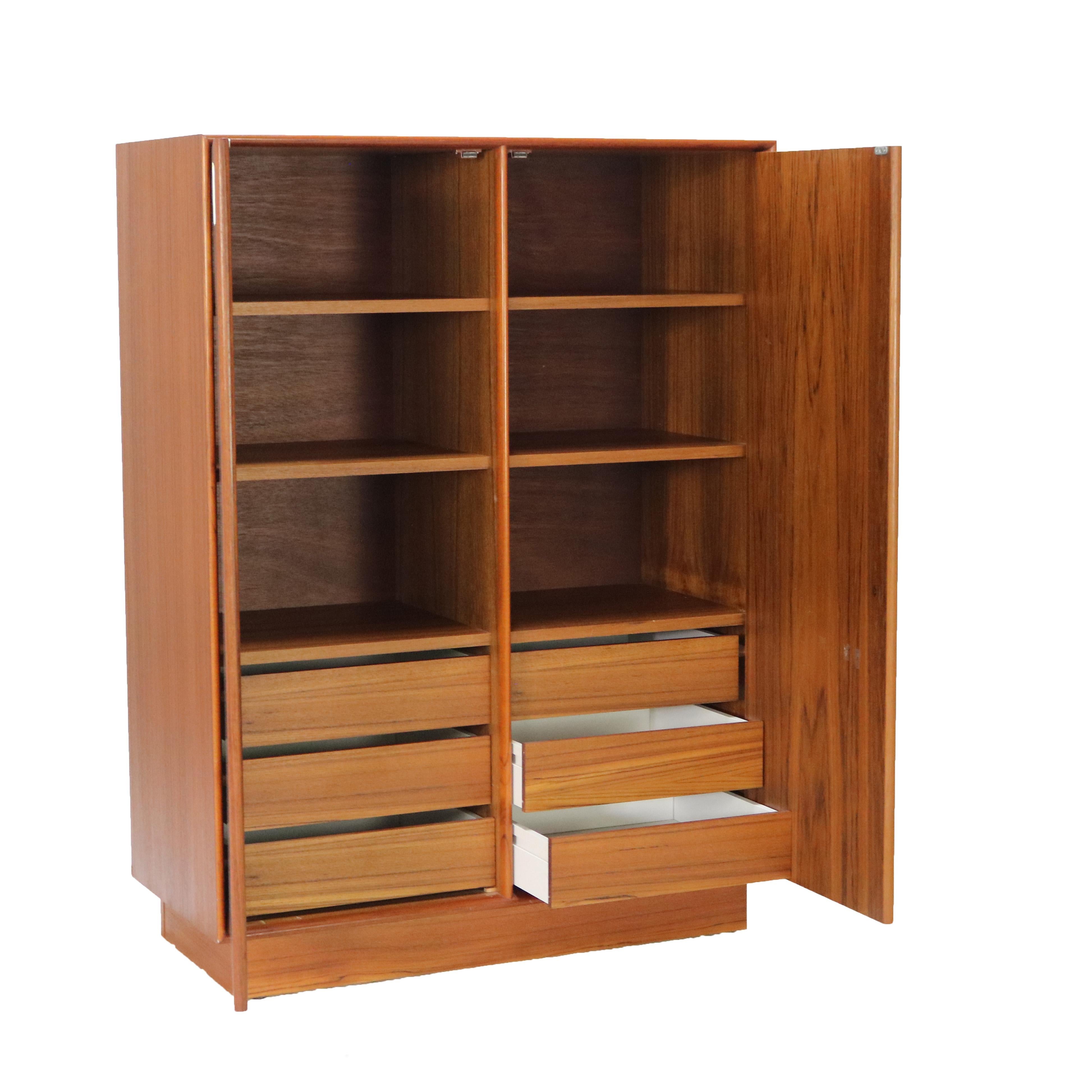 Mid Century Modern Danish Modern Teakwood Double Door Armoire 20thC For Sale 15
