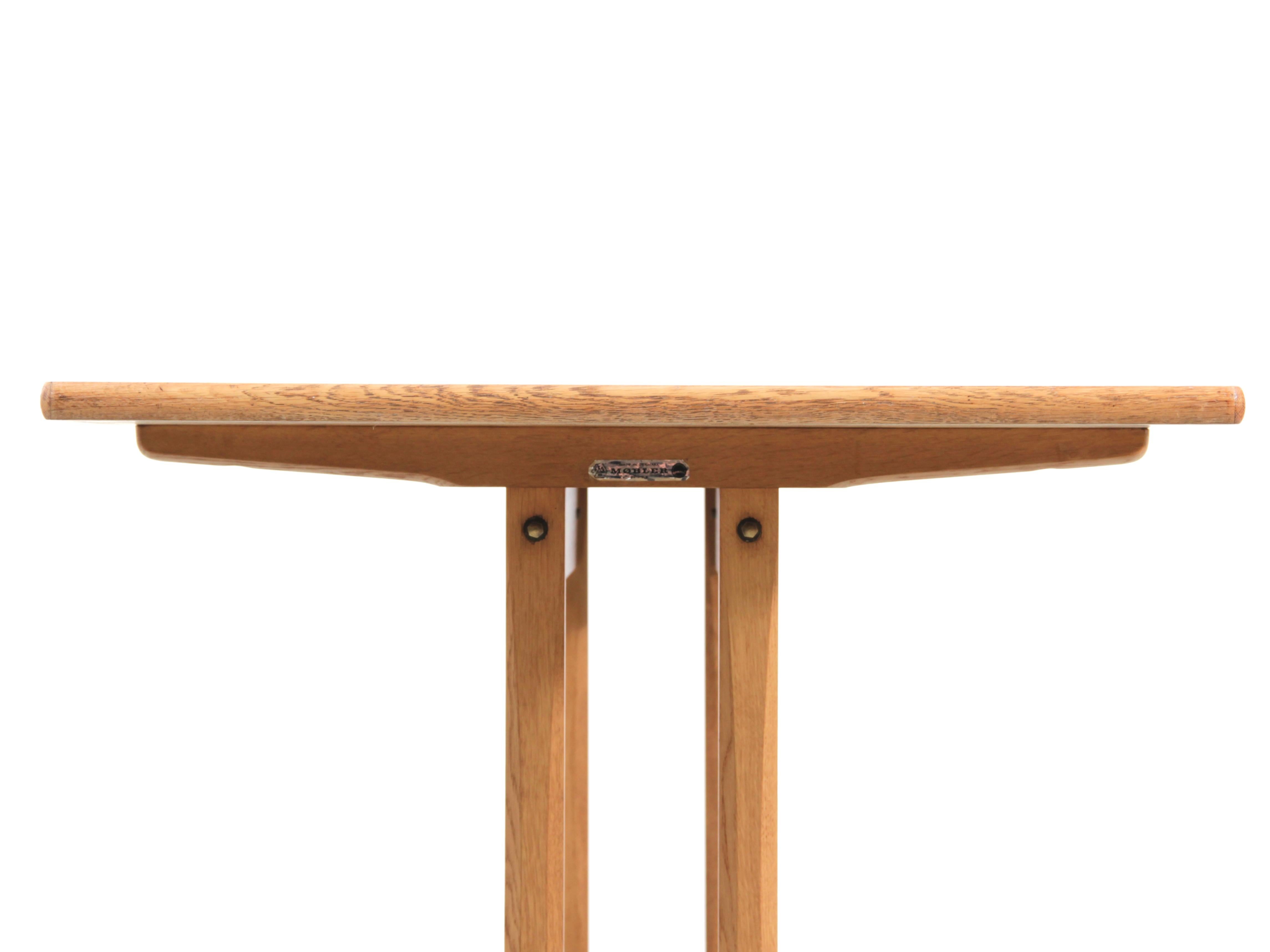 Mid modern Scandinavian oak dining table model Shaker C18 by Borge Mogensen For Sale 3