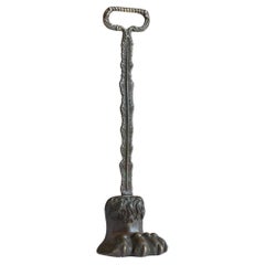 Butoir de porte en forme de patte de lion du milieu du XIXe siècle
