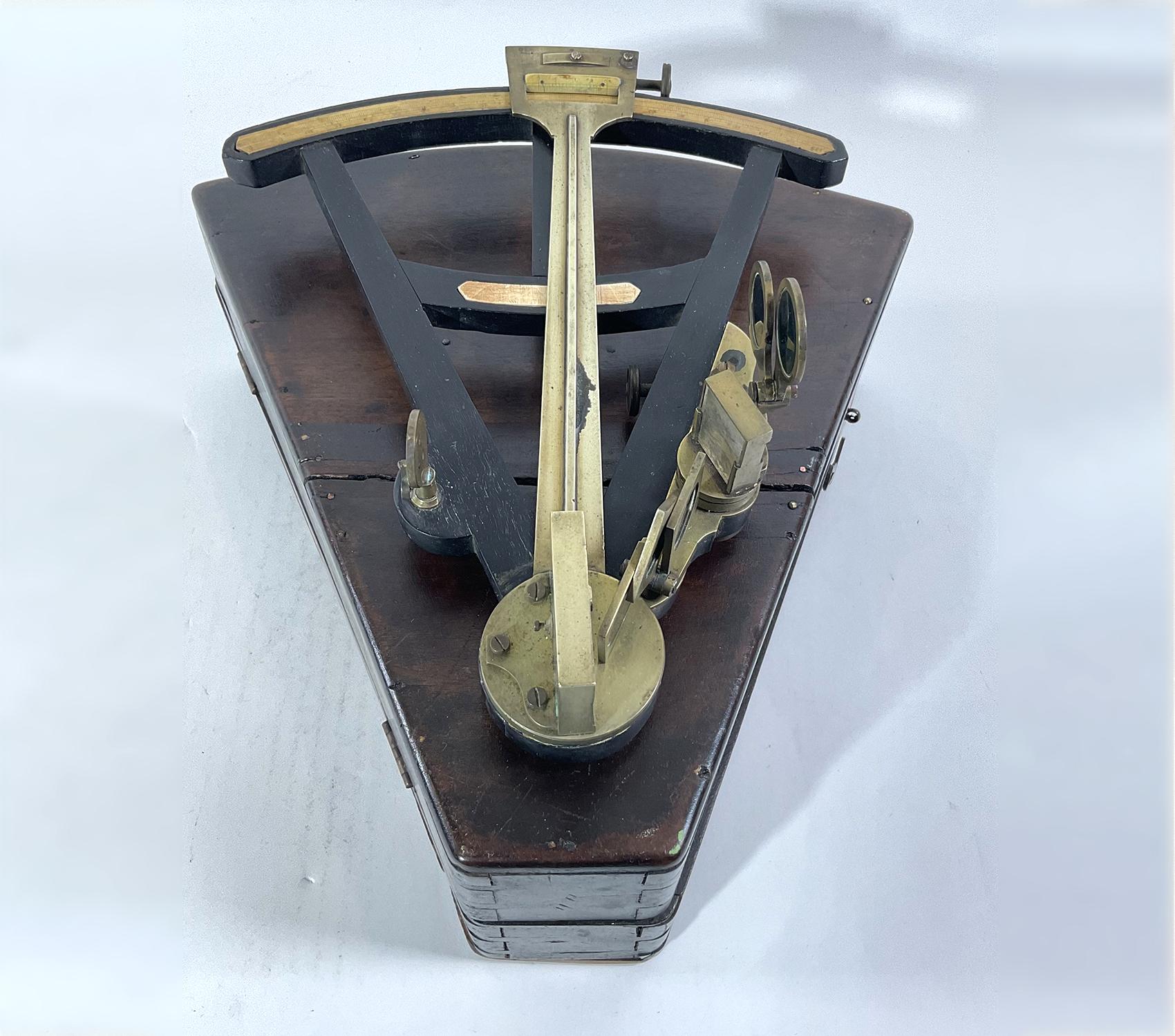 Mid Nineteenth Century Ships Octant For Sale 1
