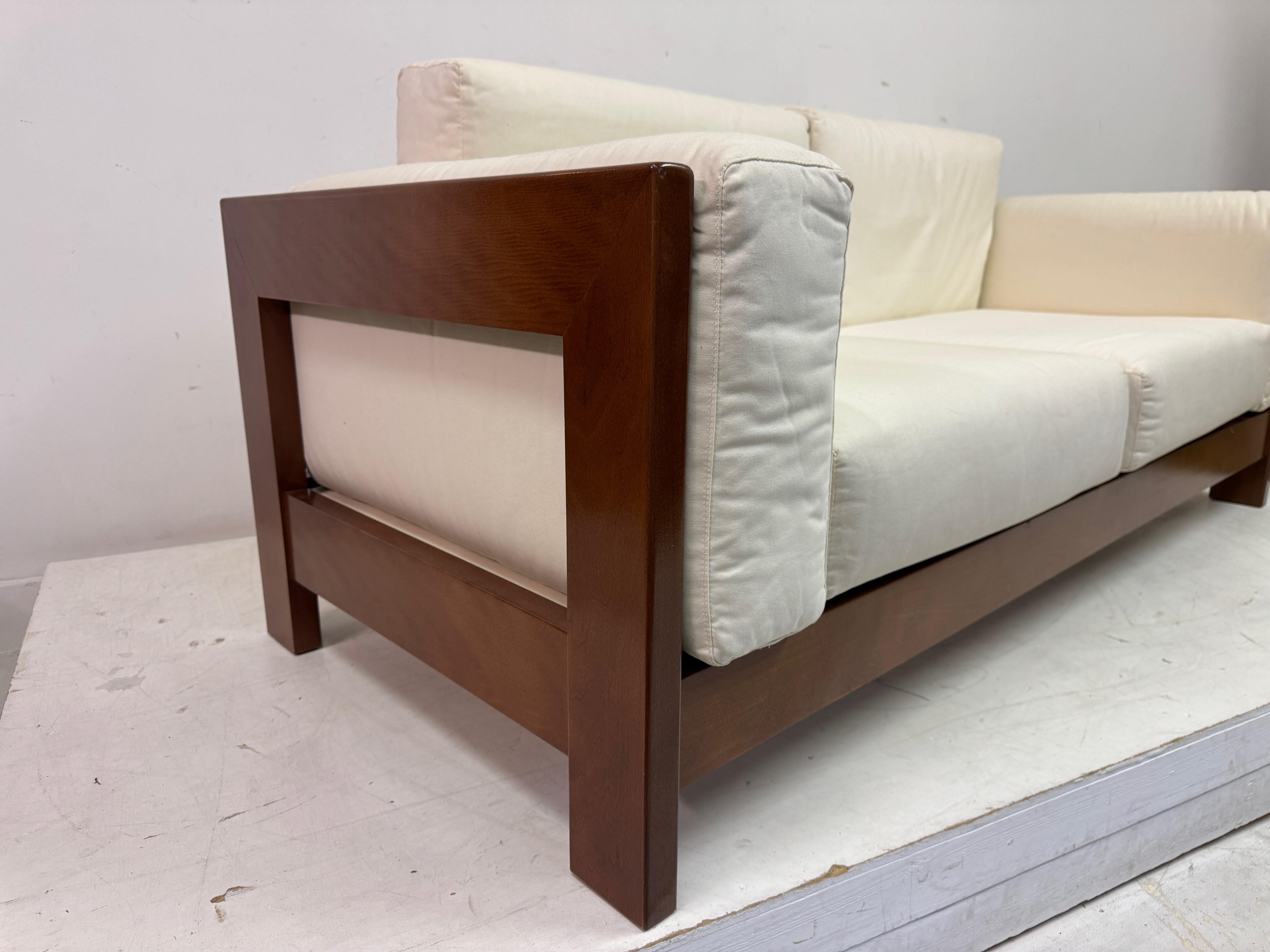 Mid to Late 20th Century Italian Sofa en vente 4