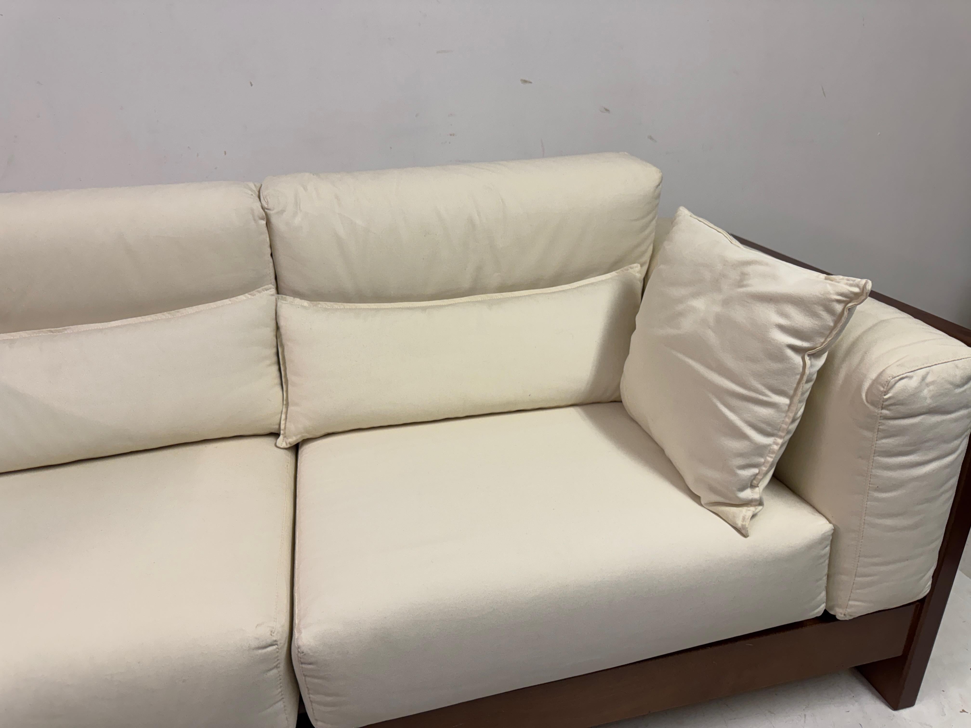 Mid to Late 20th Century Italian Sofa en vente 13