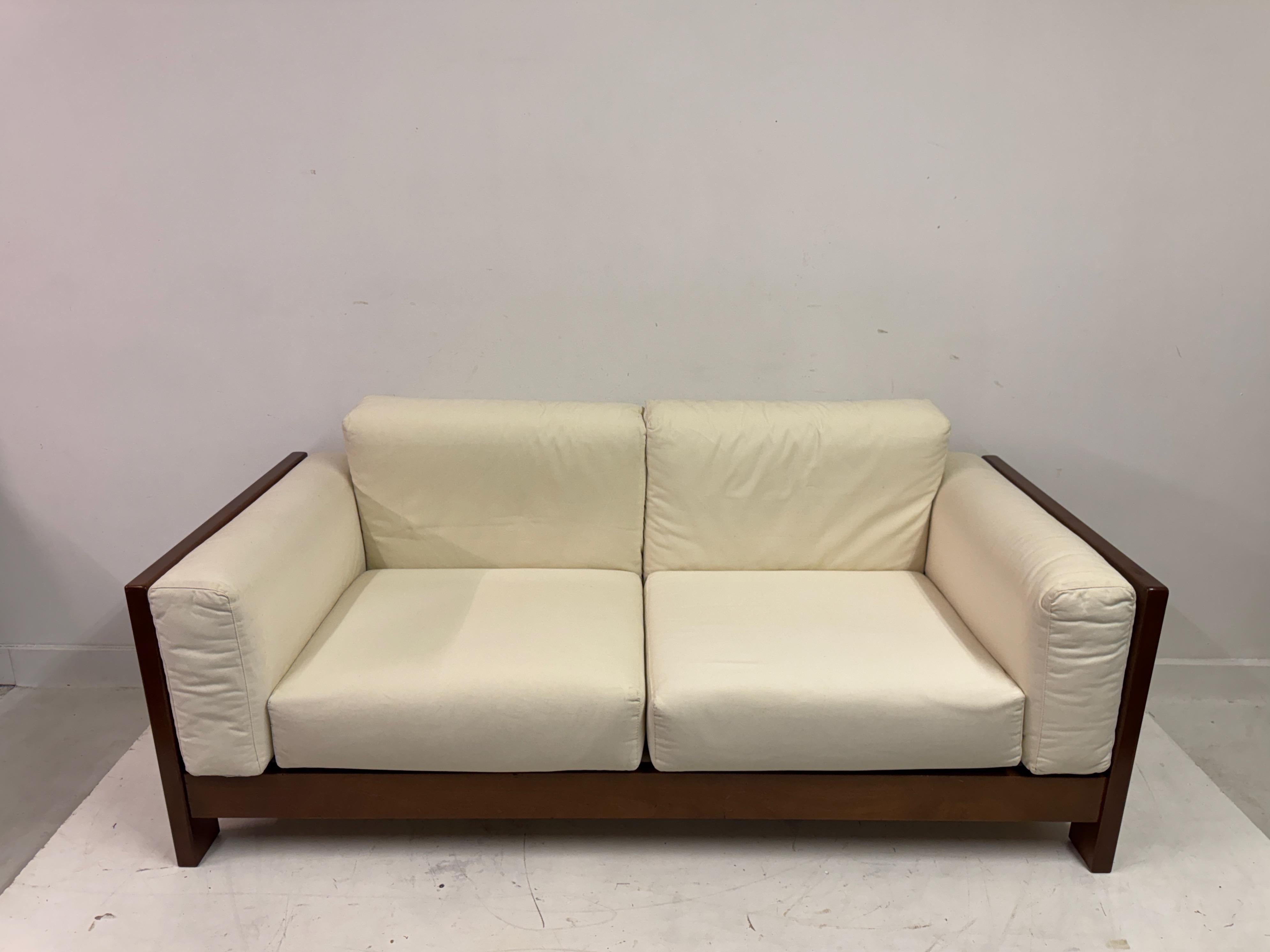 italien Mid to Late 20th Century Italian Sofa en vente