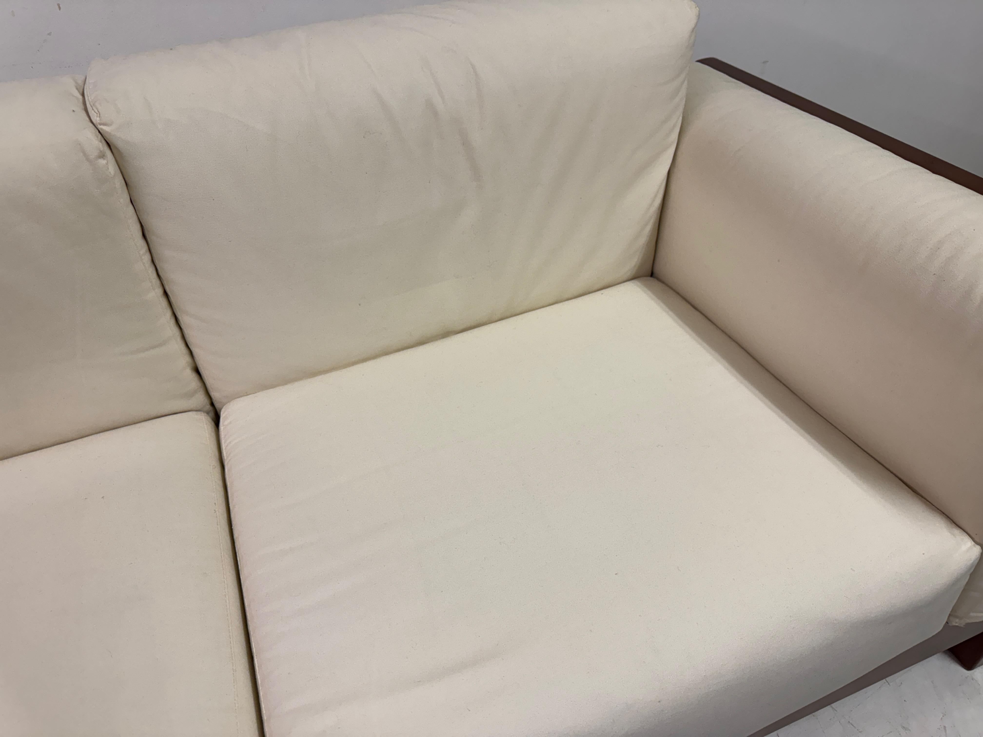 20ième siècle Mid to Late 20th Century Italian Sofa en vente