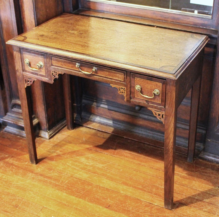 English Mid to Late Eighteenth Century George III Lowboy Table For Sale