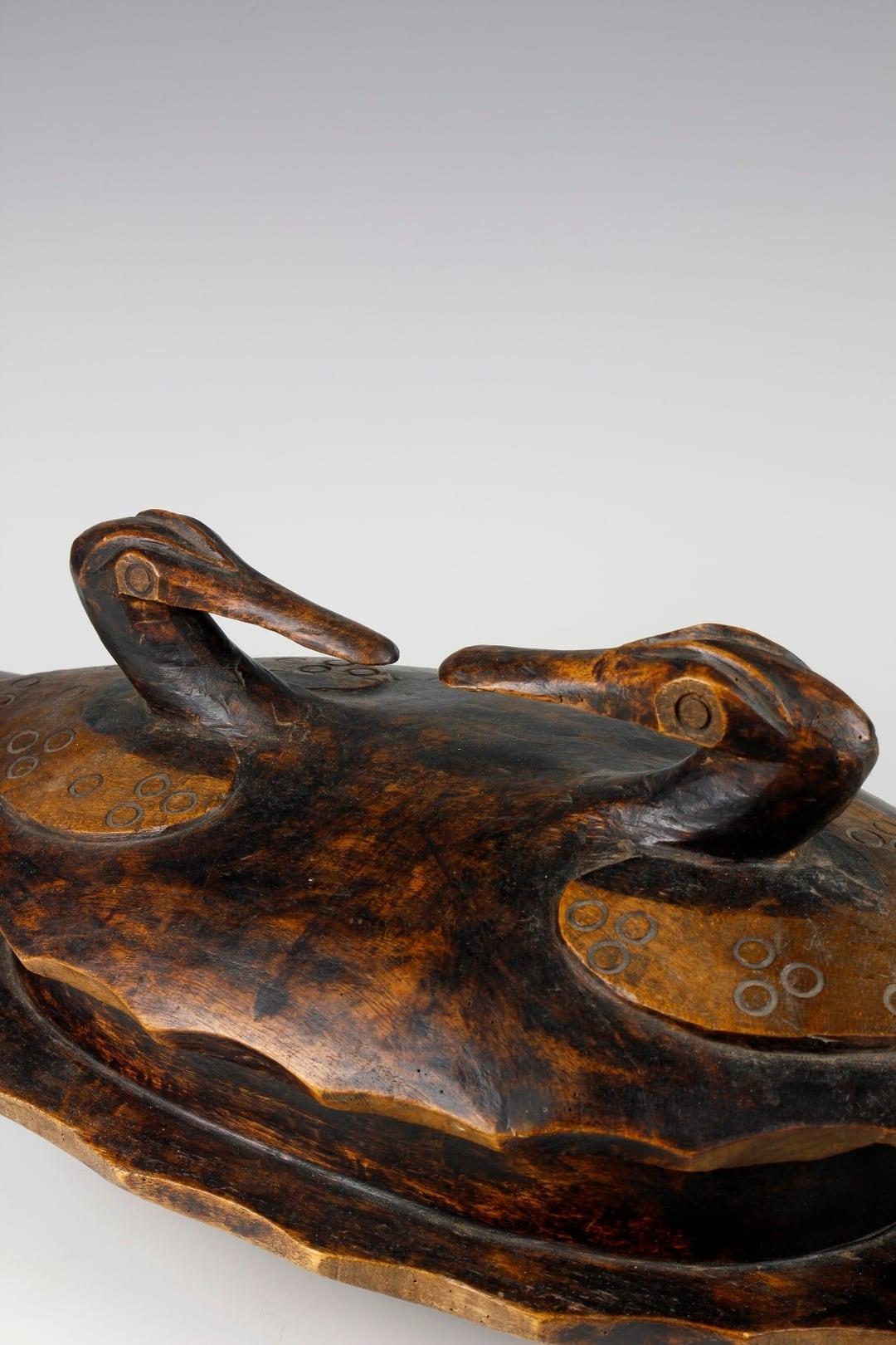 Zambian Mid-Twentieth Century Finely Carved Food Bowl Depicting Two Ducks For Sale