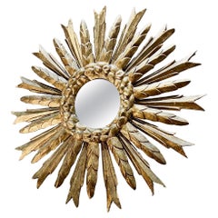 Miroir en forme d'étoile en bois doré français du milieu du Twentieth Century
