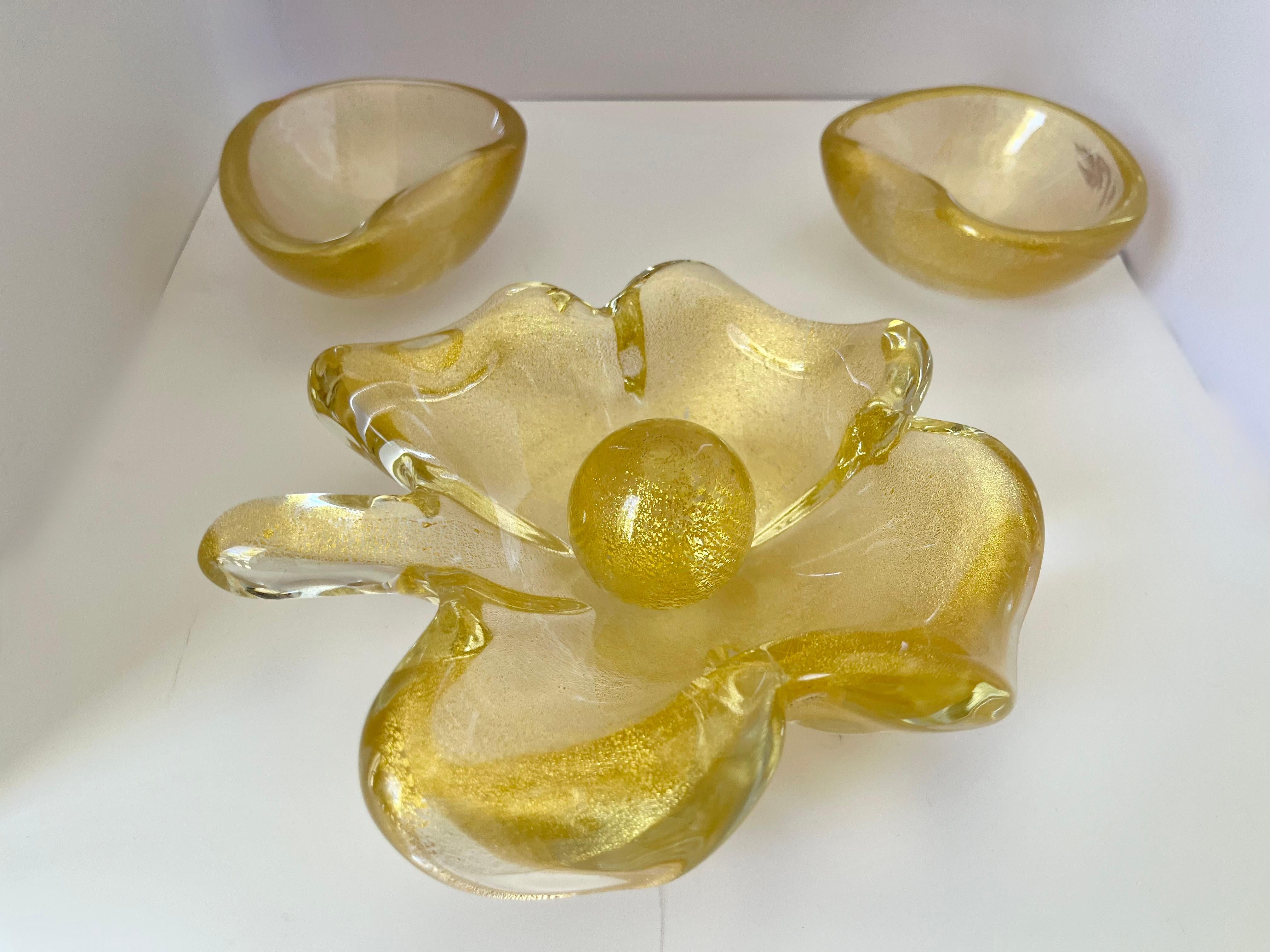 Mid-20th Century Mid Twentieth Century Murano Glass 4 piece bowl set by Archimede Seguso For Sale
