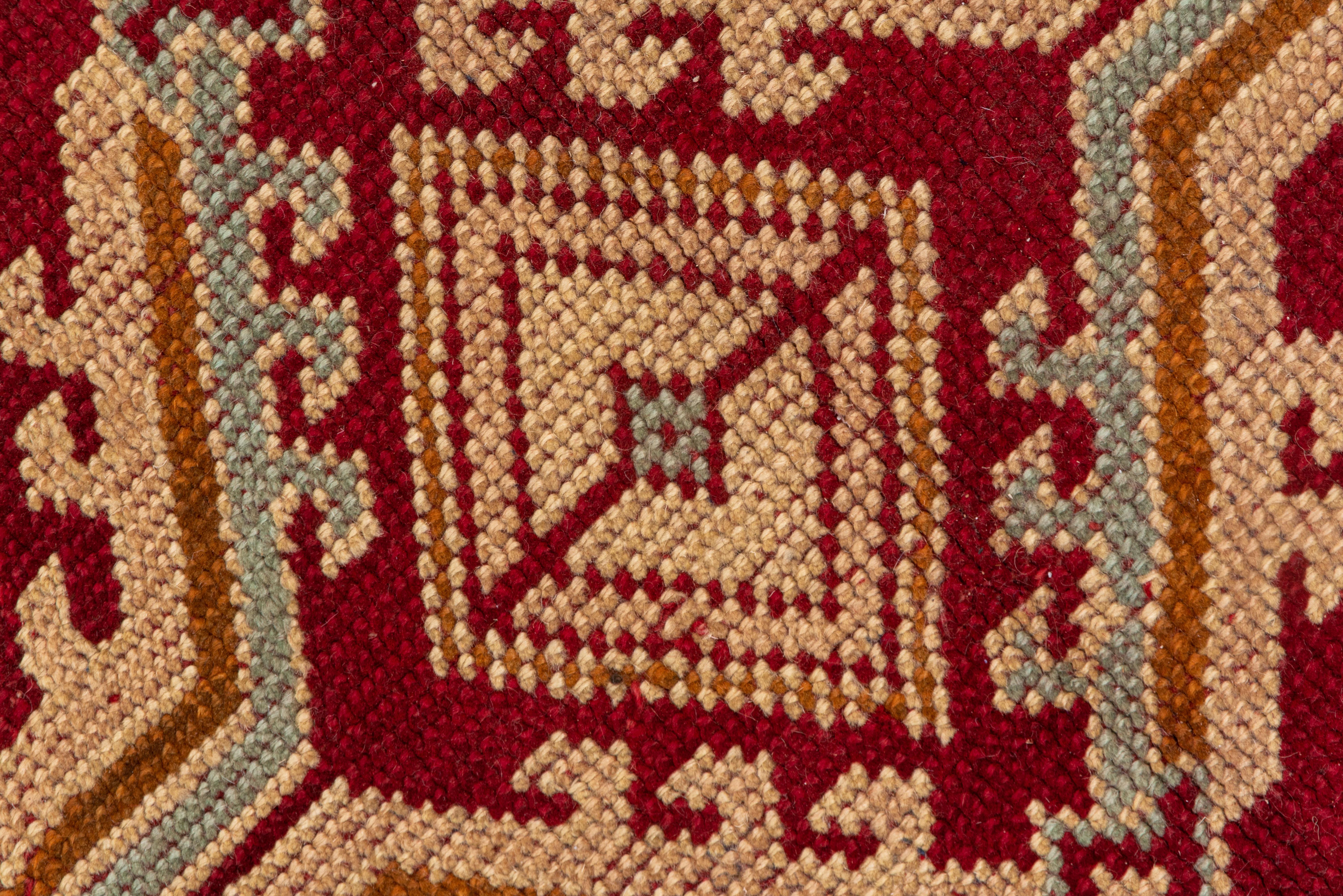 XX secolo Oushak della metà del ventesimo secolo in rosso intenso in vendita