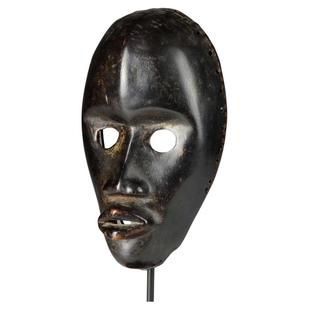 Mid Mask Mid-Twentieth Century 'Idimu' Mask For Sale at 1stDibs