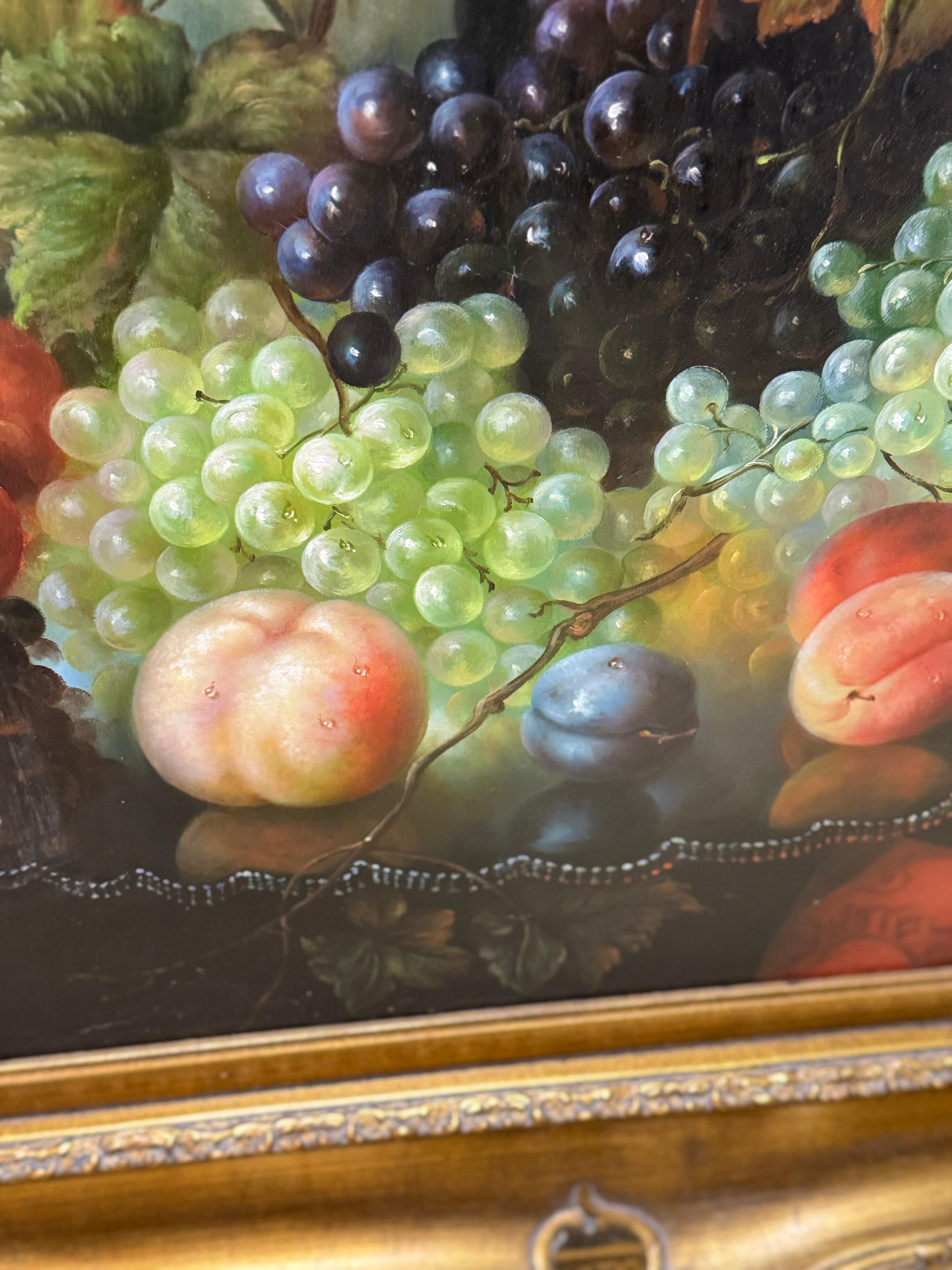 Nature morte à l'huile encadrée du milieu du 20e siècle, fruits sur une table en vente 3