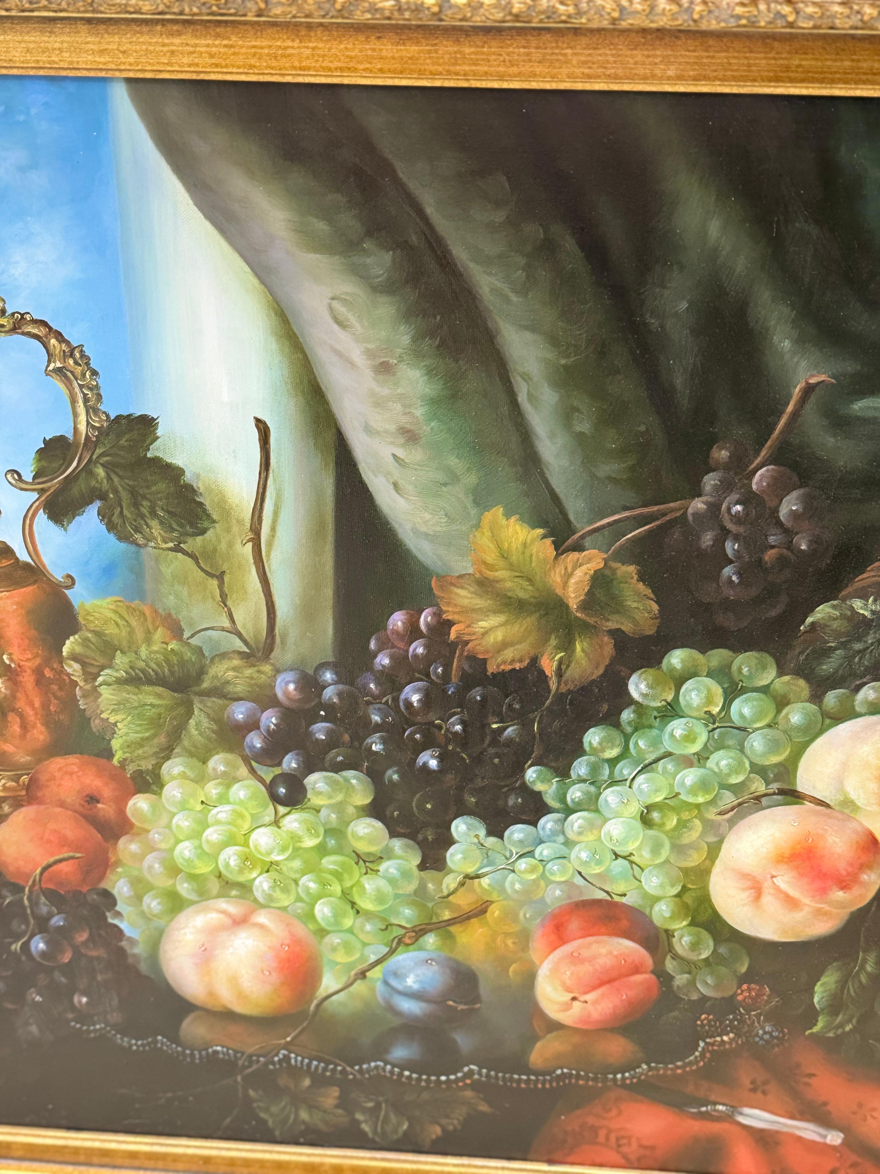 Nature morte à l'huile encadrée du milieu du 20e siècle, fruits sur une table en vente 1