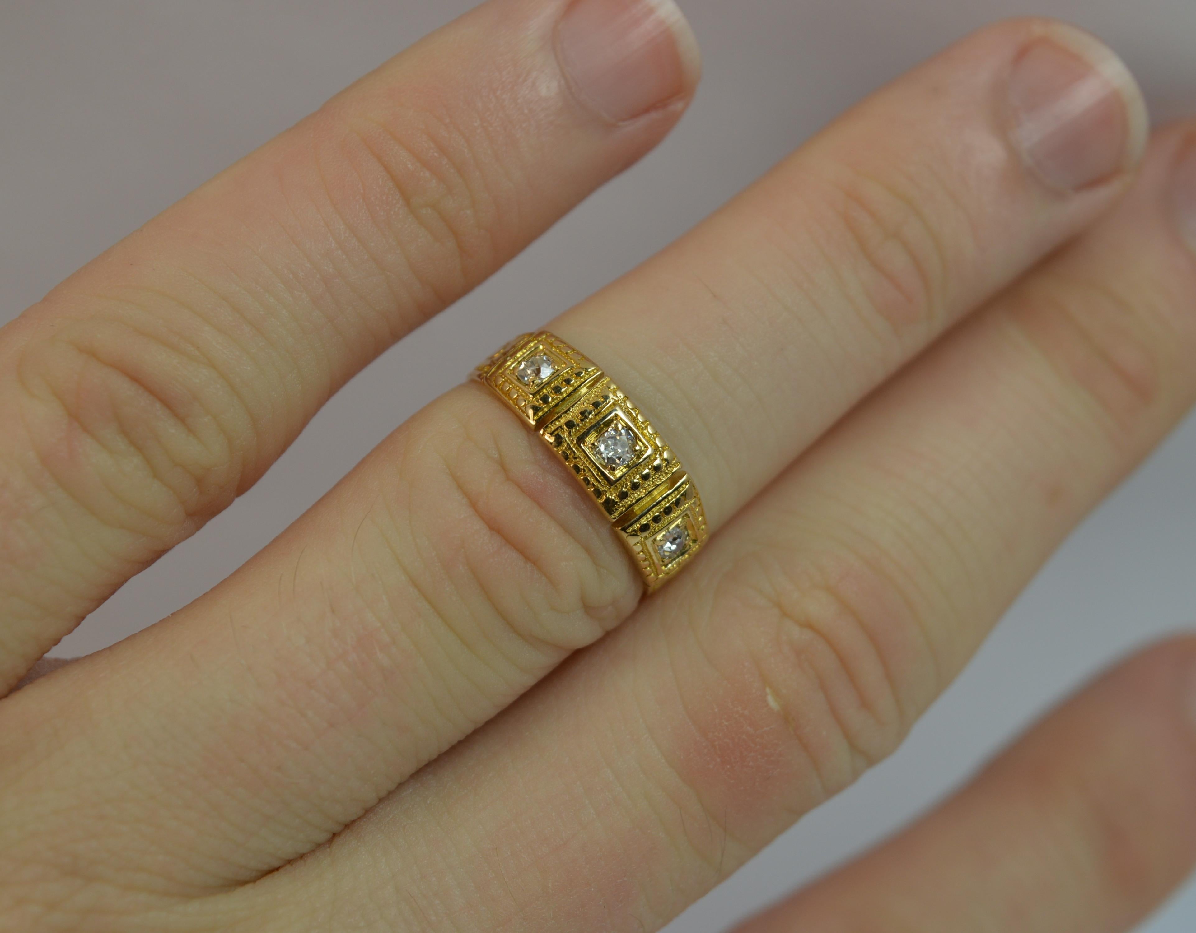 Mid Victorian 18ct Gold Old Cut Diamond Trilogy Stack Ring with Full Engraving (Viktorianisch)