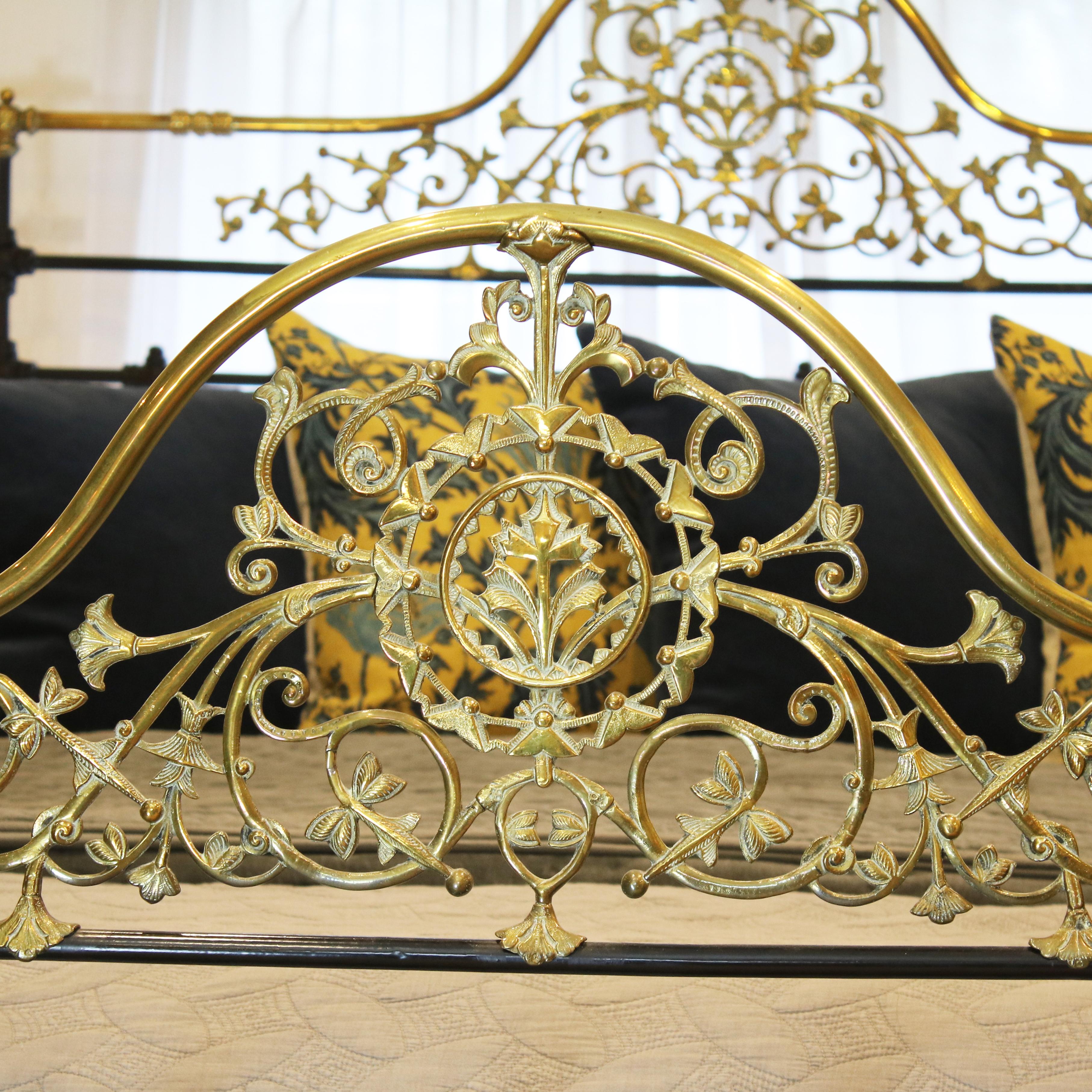 Mid-Victorian Antique Bed in Black, MSK52 In Excellent Condition In Wrexham, GB