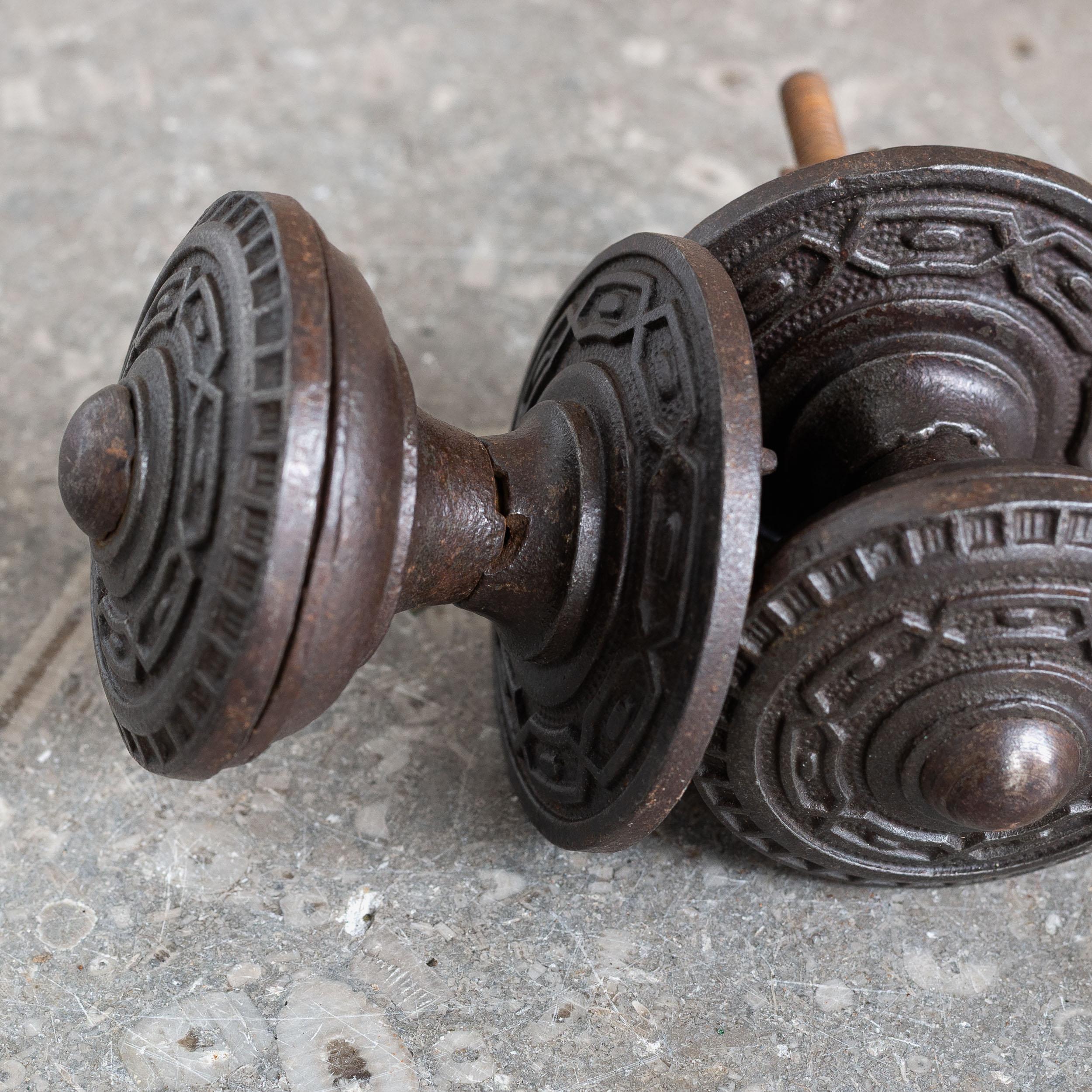Mid-Victorian Gusseisen Zentrum ziehen (Gegossen) im Angebot