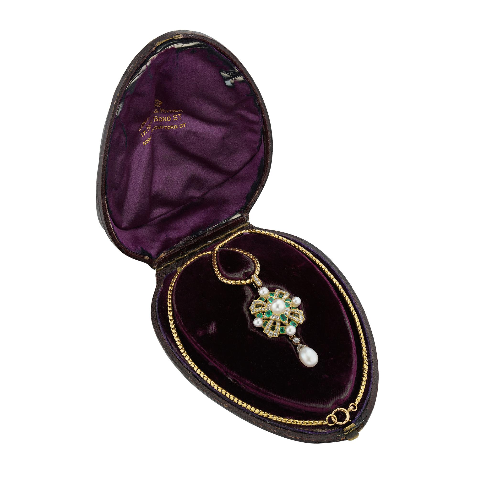Anhänger aus der Mitte des viktorianischen Zeitalters mit Smaragd, Perle und Diamant für Damen oder Herren im Angebot