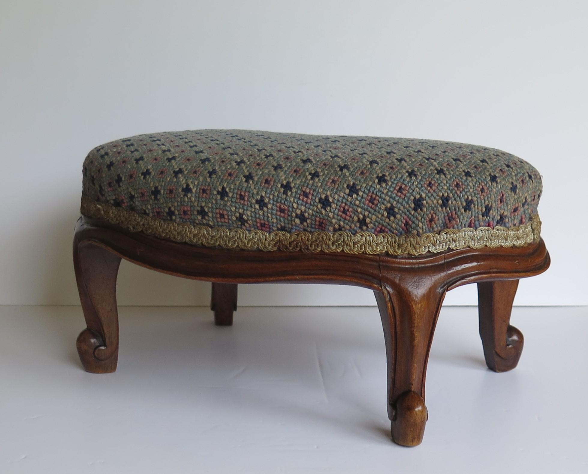Hand-Carved Mid Victorian Footstool Oval Mahogany with Tapestry Style Woven Top, circa 1850