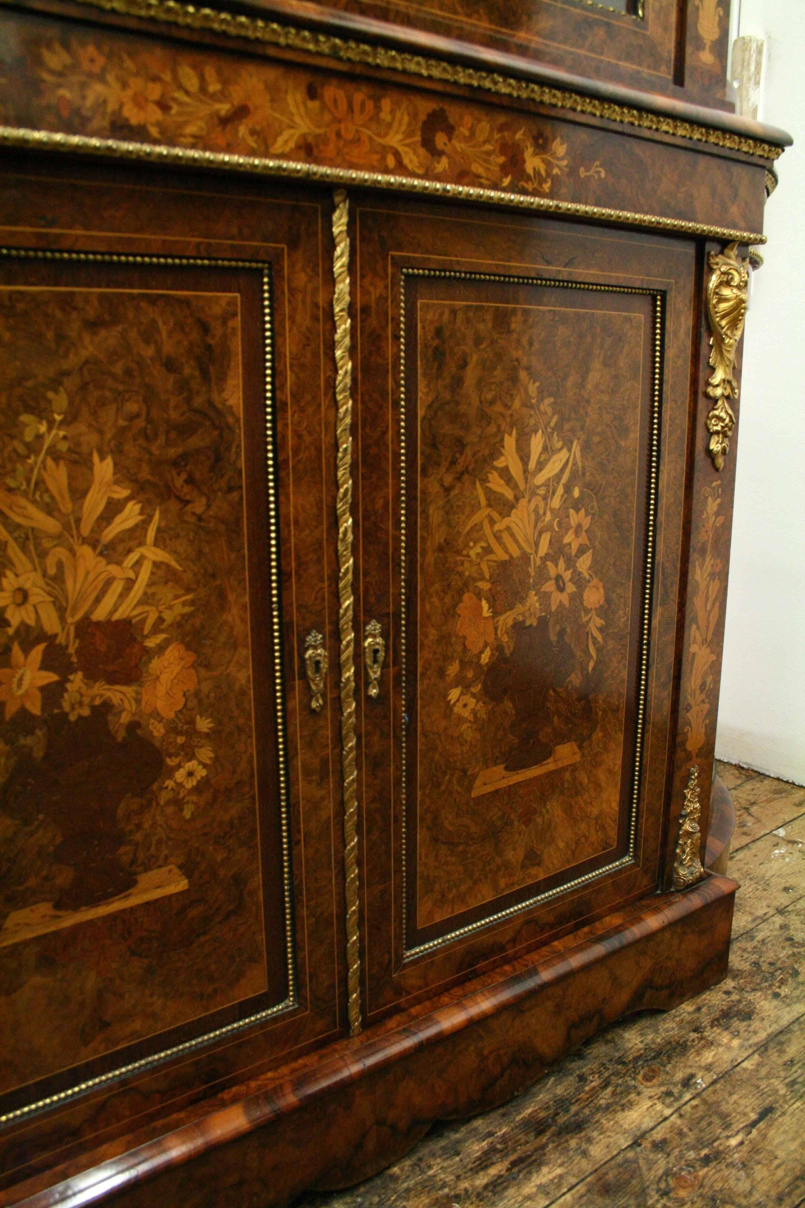 Mid Victorian Marquetry Display Cabinet, circa 1870 For Sale 7