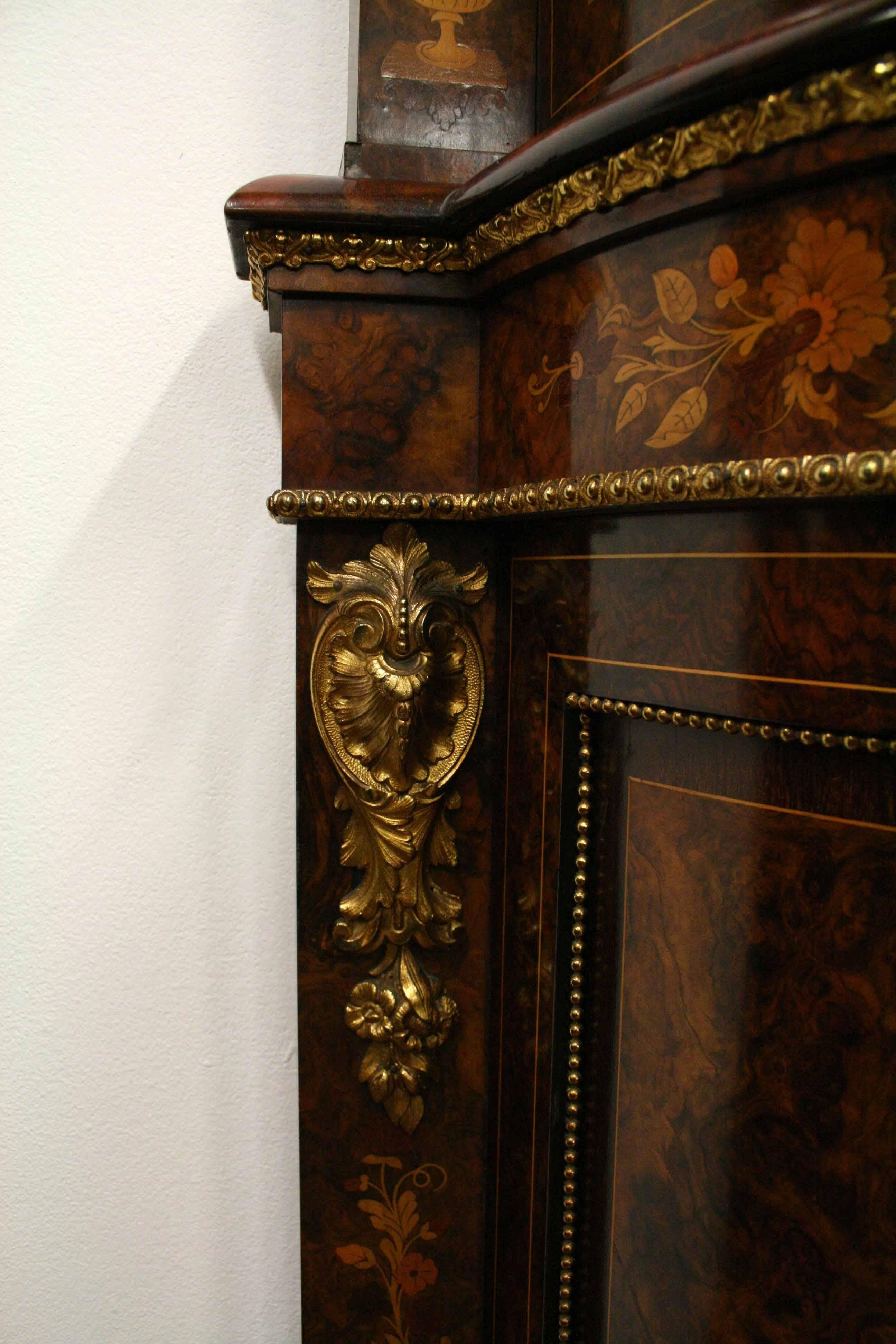 Mid Victorian Marquetry Display Cabinet, circa 1870 For Sale 10