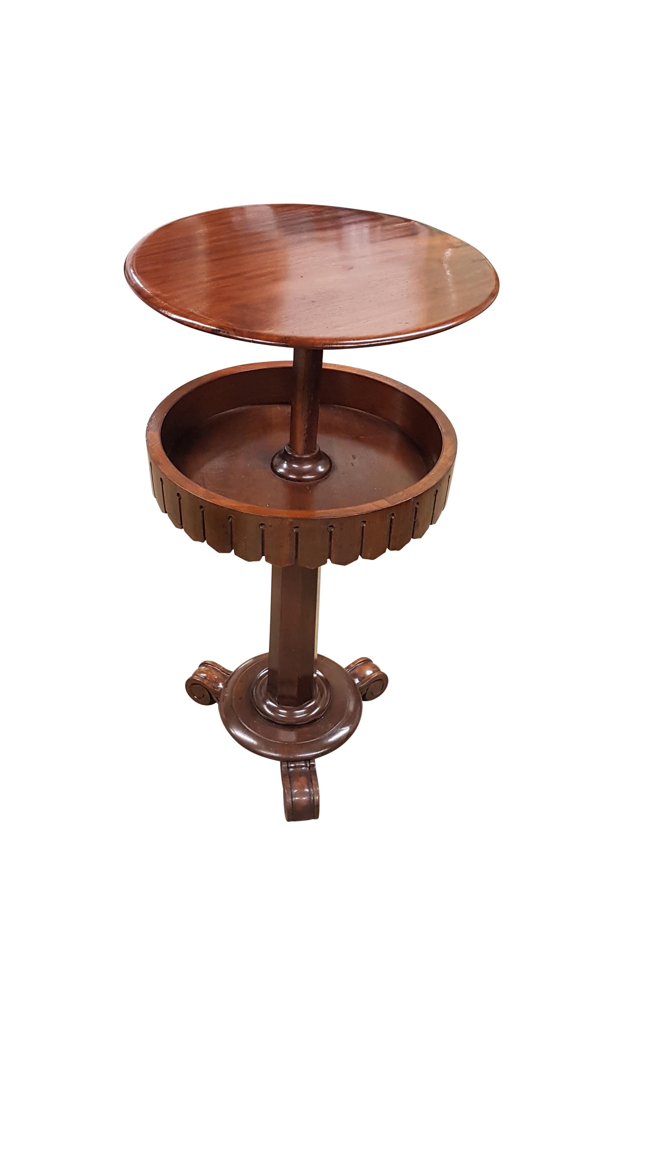 Mid Victorian Rise and Fall Table in Mahogany im Angebot 3