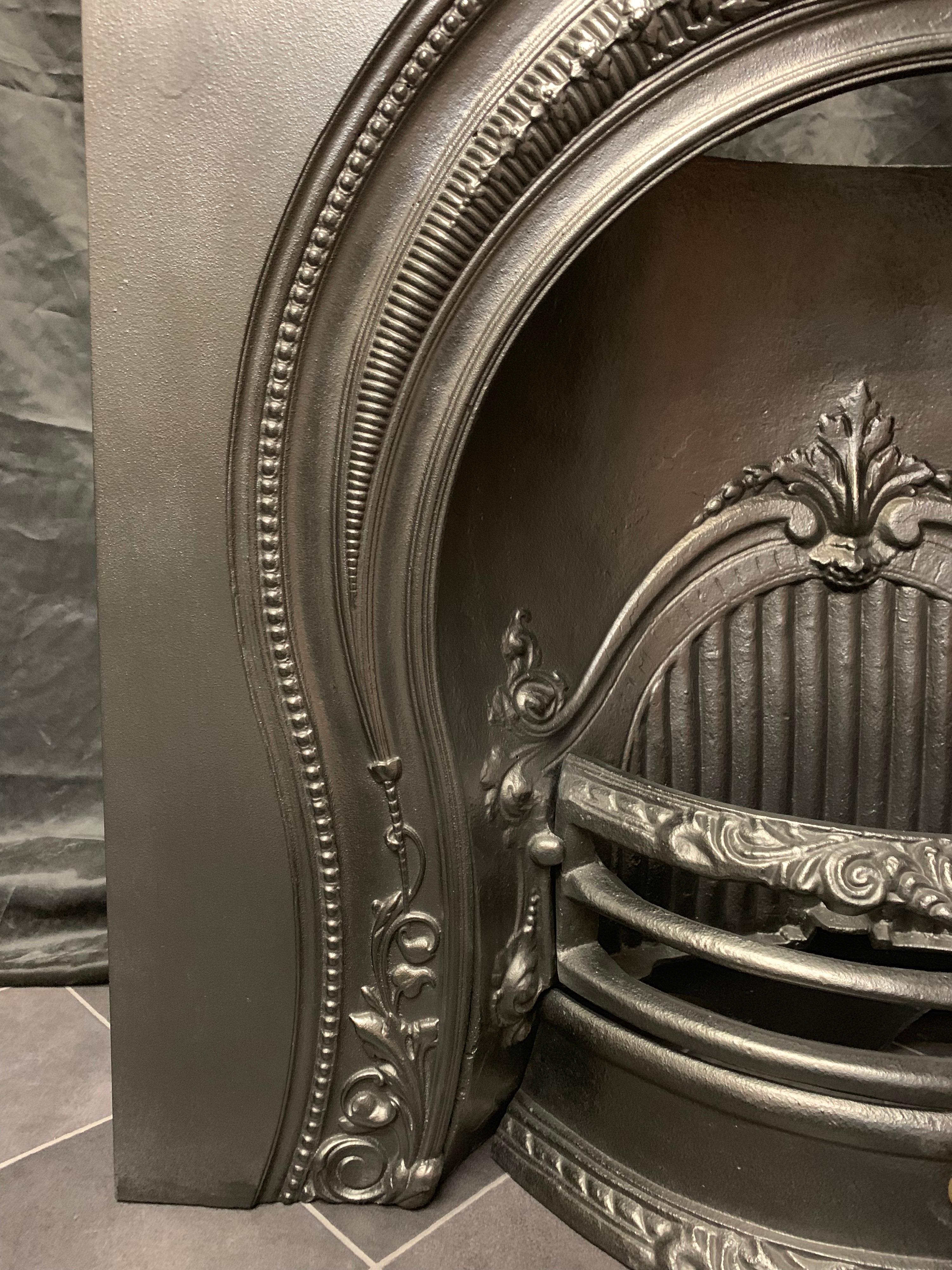 Mid-Victorian Style Horseshoe Arch Fireplace Insert In Good Condition In Edinburgh, GB