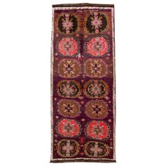 Tapis de couloir turc vintage en laine tribale violette fait à la main, de style artisanal