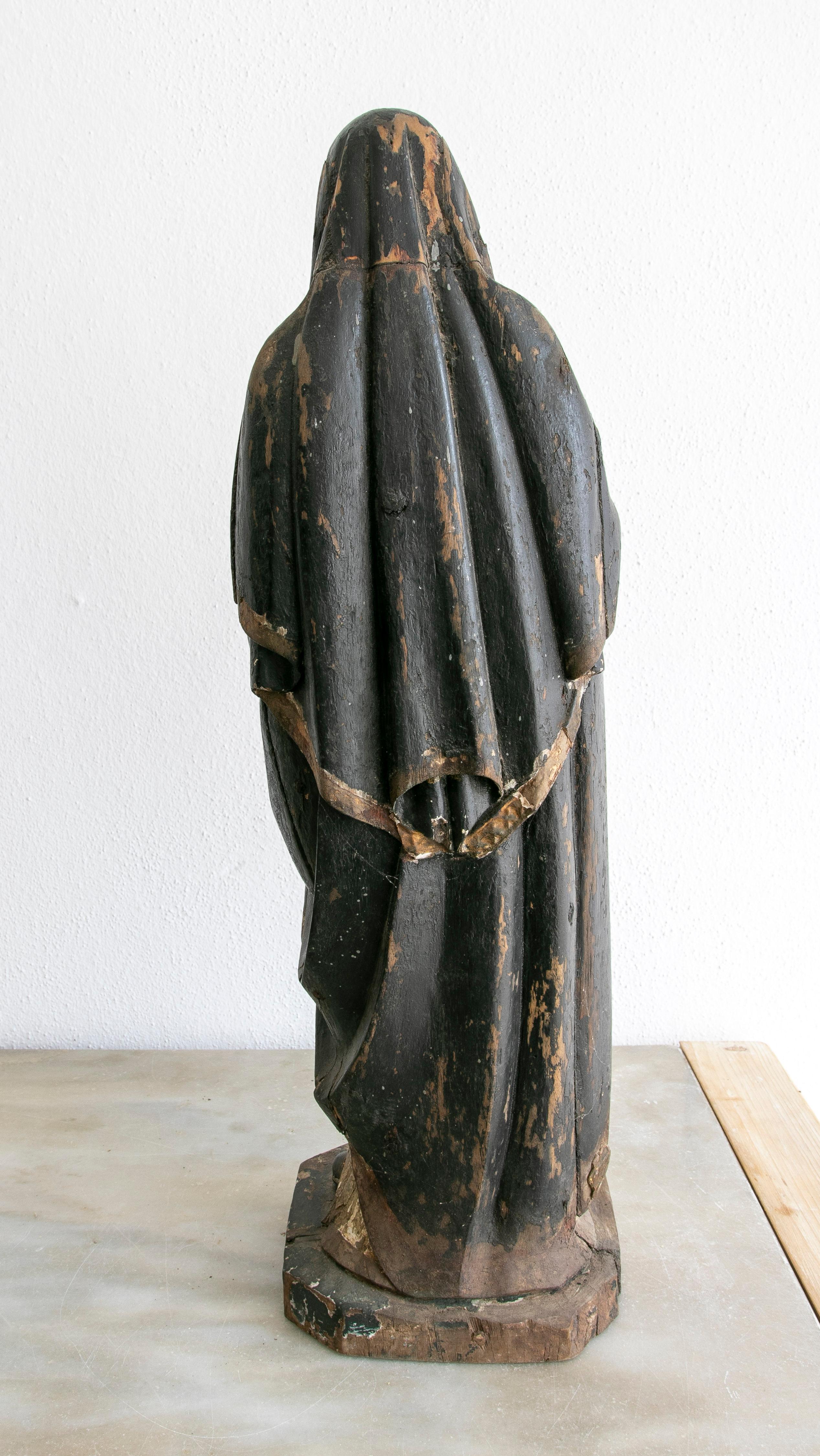 Hand-Carved Mid19th Century Spanish Virgin Mary of the Sacred Heart Painted Wooden Sculpture For Sale