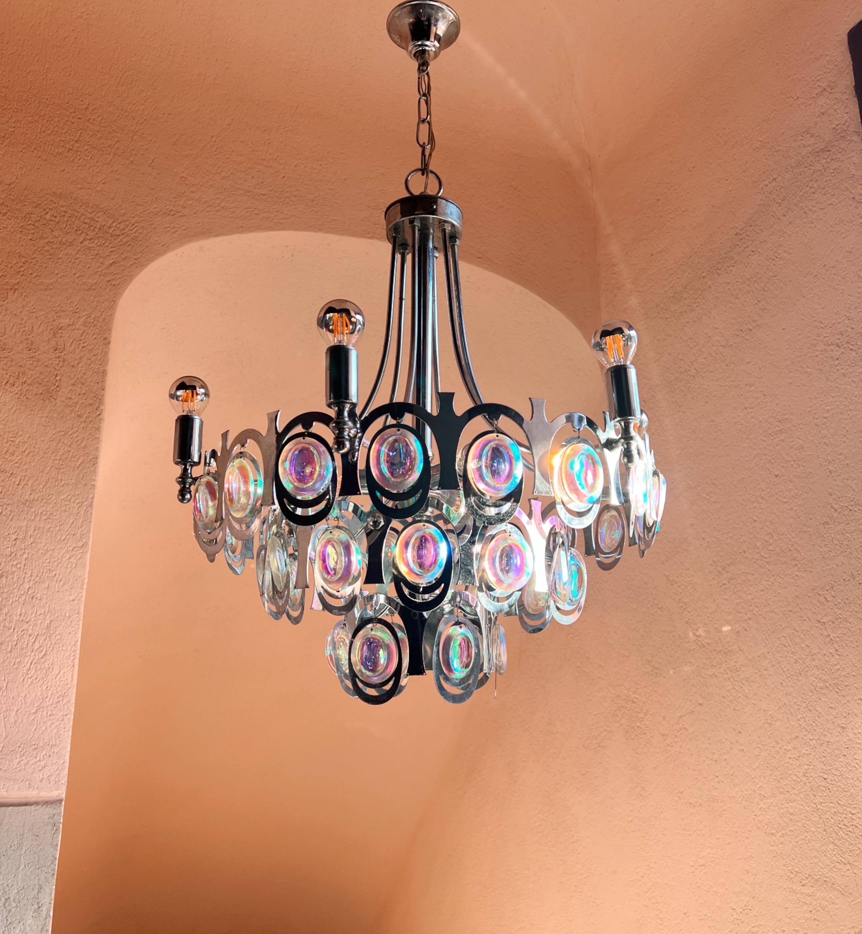 Midcentery modern chandelier designed by Gaetano Sciolari, Italy, 1960. In Good Condition For Sale In Palermo, PA