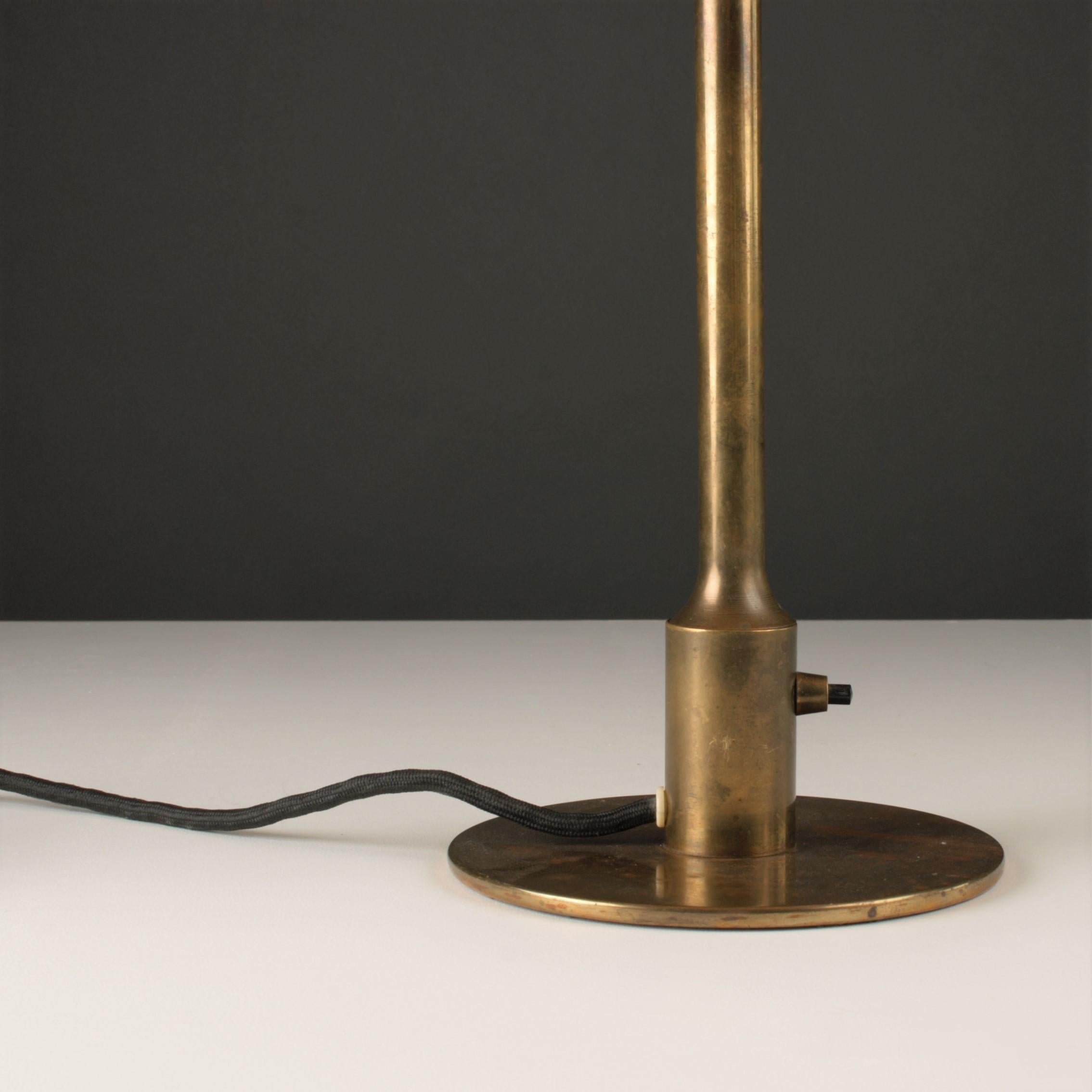 Danish Scandinavian Modern Mid Century Niels Rasmussen Thykier Table Lamp Brass Paper