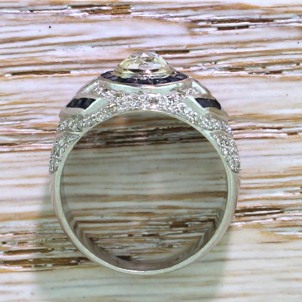 Midcentury 0.79 Carat Rose Cut Diamond and Sapphire 18 Karat Gold Ring For Sale 1