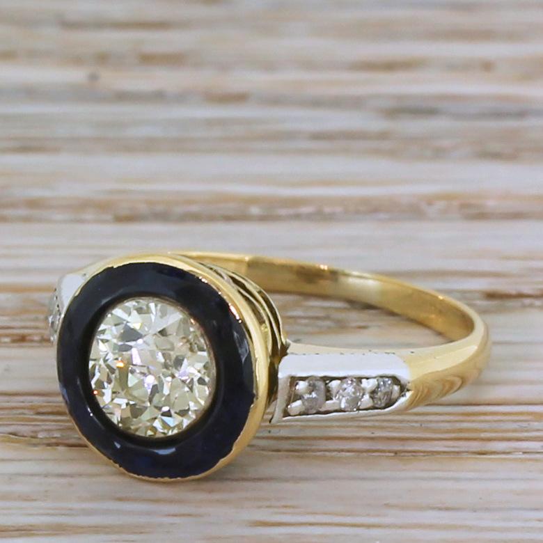 Midcentury 0.84 Carat Old Curt Diamond and Sapphire Target Ring For Sale 3