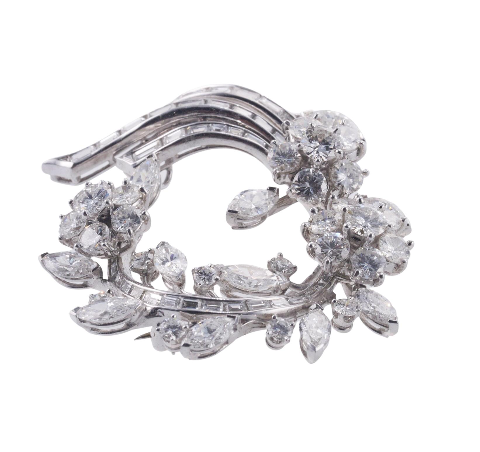 Midcentury 10 Carat Diamond Platinum Brooch  In Excellent Condition For Sale In New York, NY