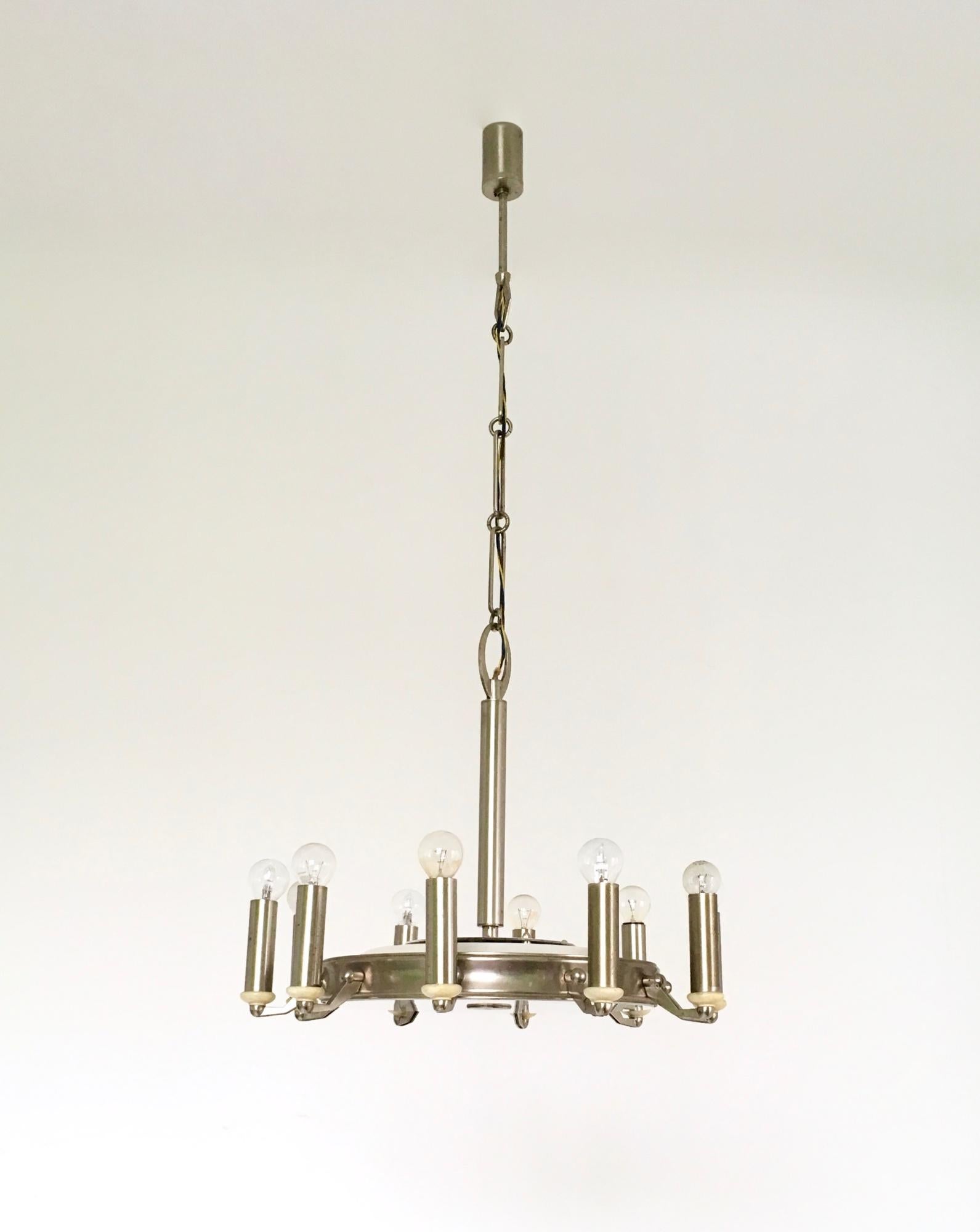 Mid-Century Modern Vintage Art Deco 10-Light Round Varnished Metal Chandelier, Italy For Sale