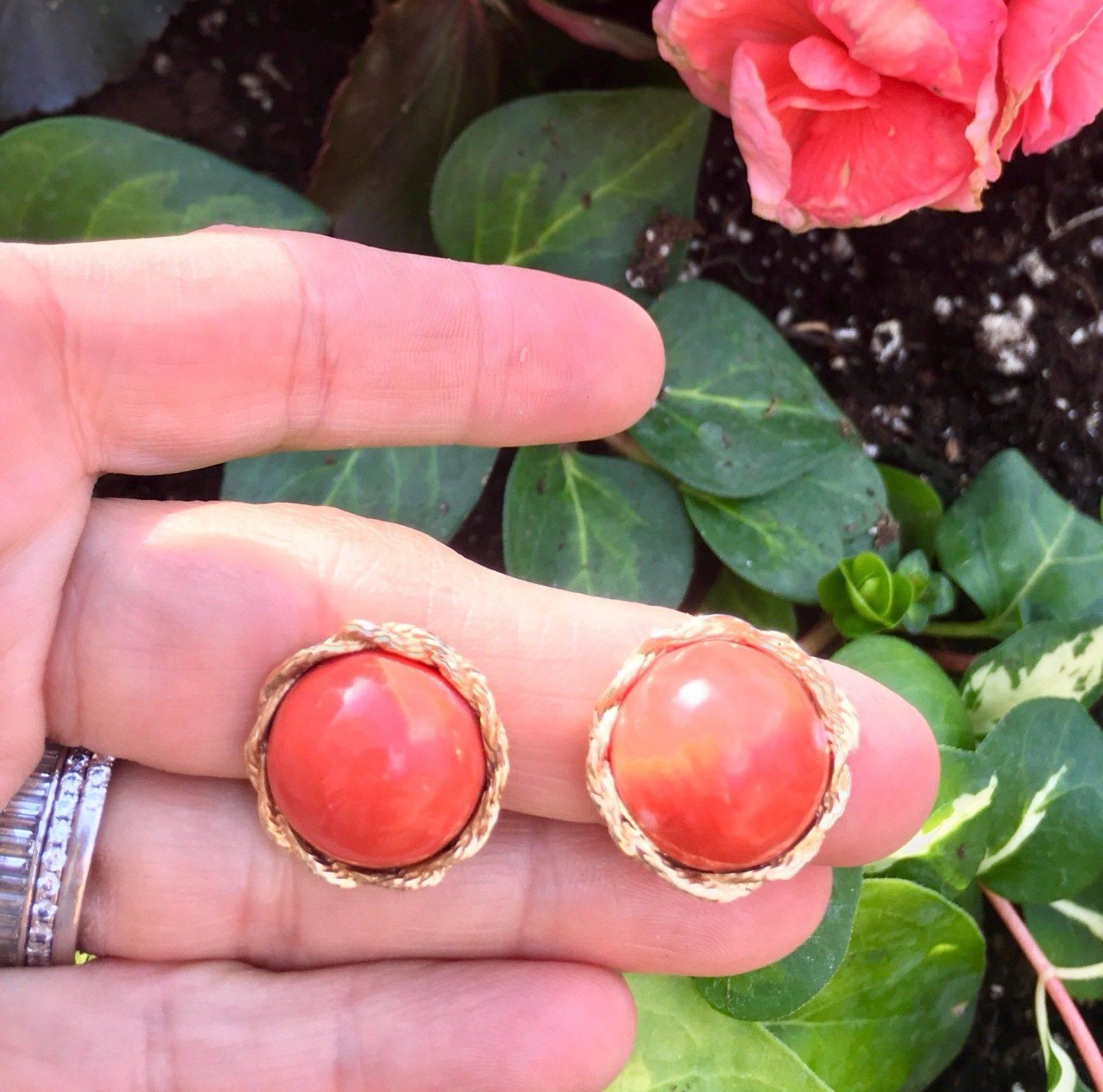 Women's Midcentury 14 Karat Gold Red Coral Cabochon Clip Drop Earrings