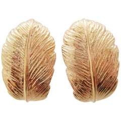 Vintage Midcentury 14 Karat Yellow Gold Feather Shaped Clip-On Earrings