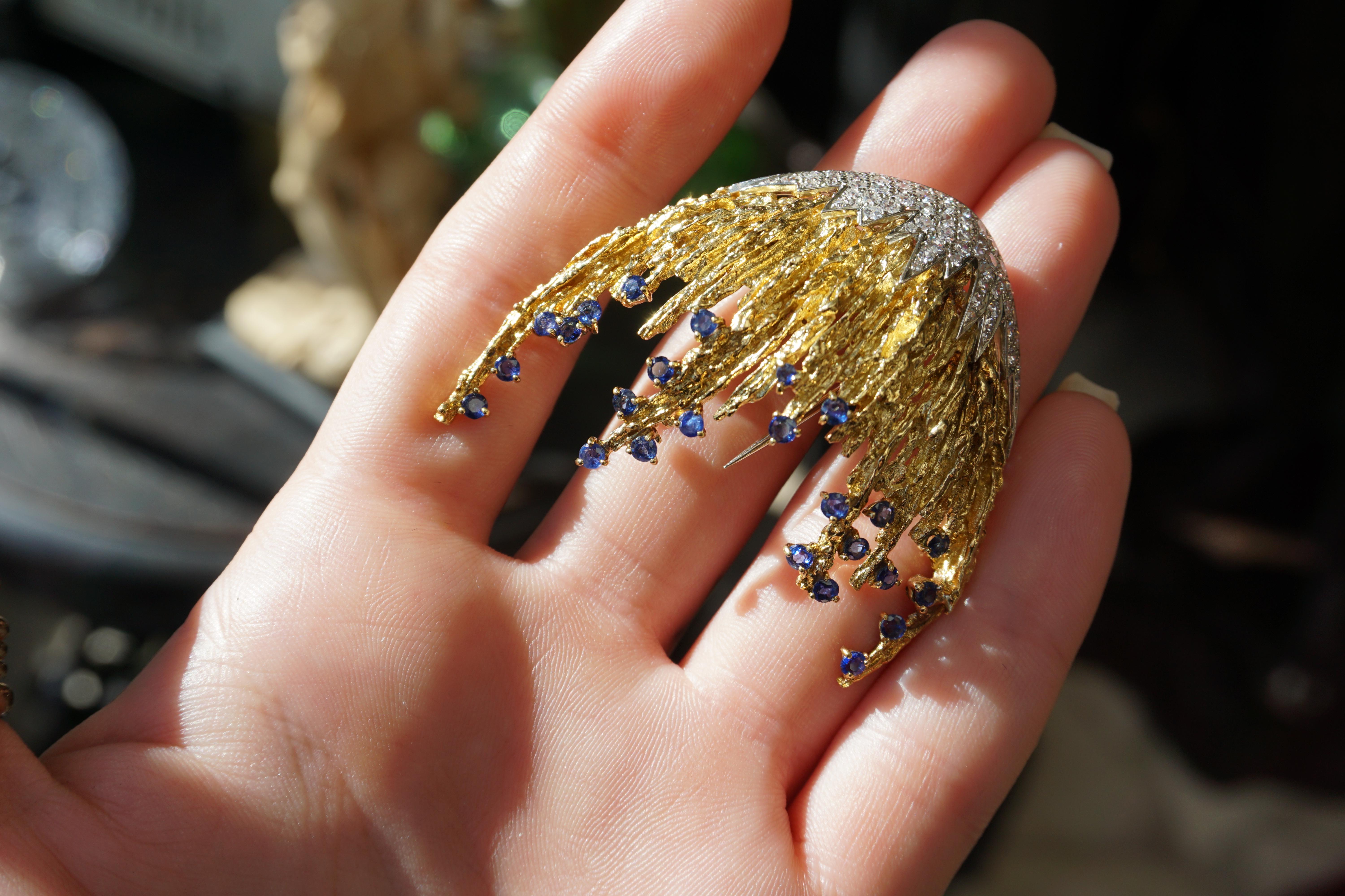 Midcentury 18k Gold Sapphire & Diamond Jellyfish Brooch In Excellent Condition For Sale In METAIRIE, LA