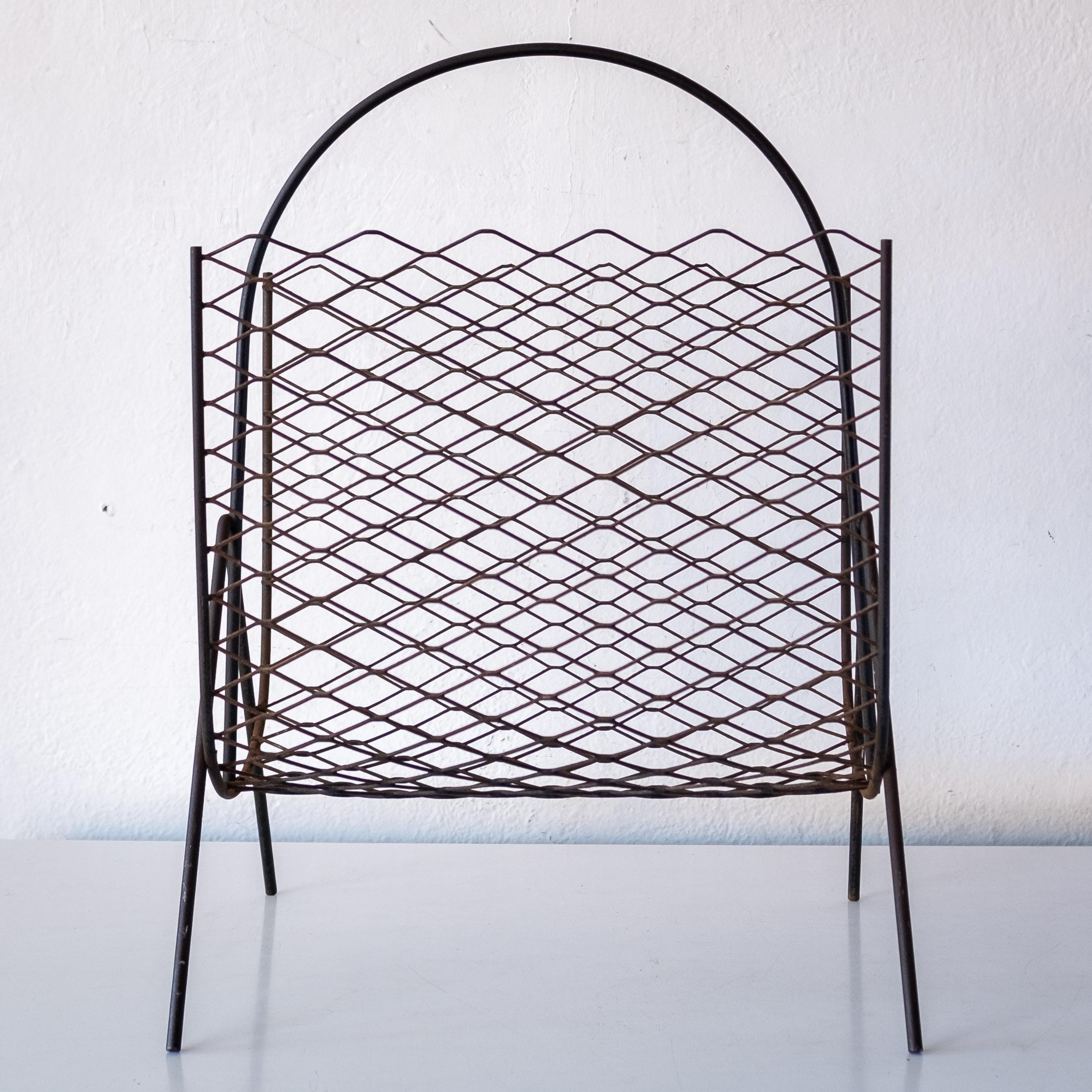Mid-Century Modern Midcentury 1940s Expanded Metal and Iron Magazine Rack For Sale