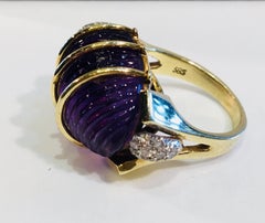 Midcentury 19.5 Carat Carved Amethyst Cabochon Diamond Pave Yellow Gold Ring
