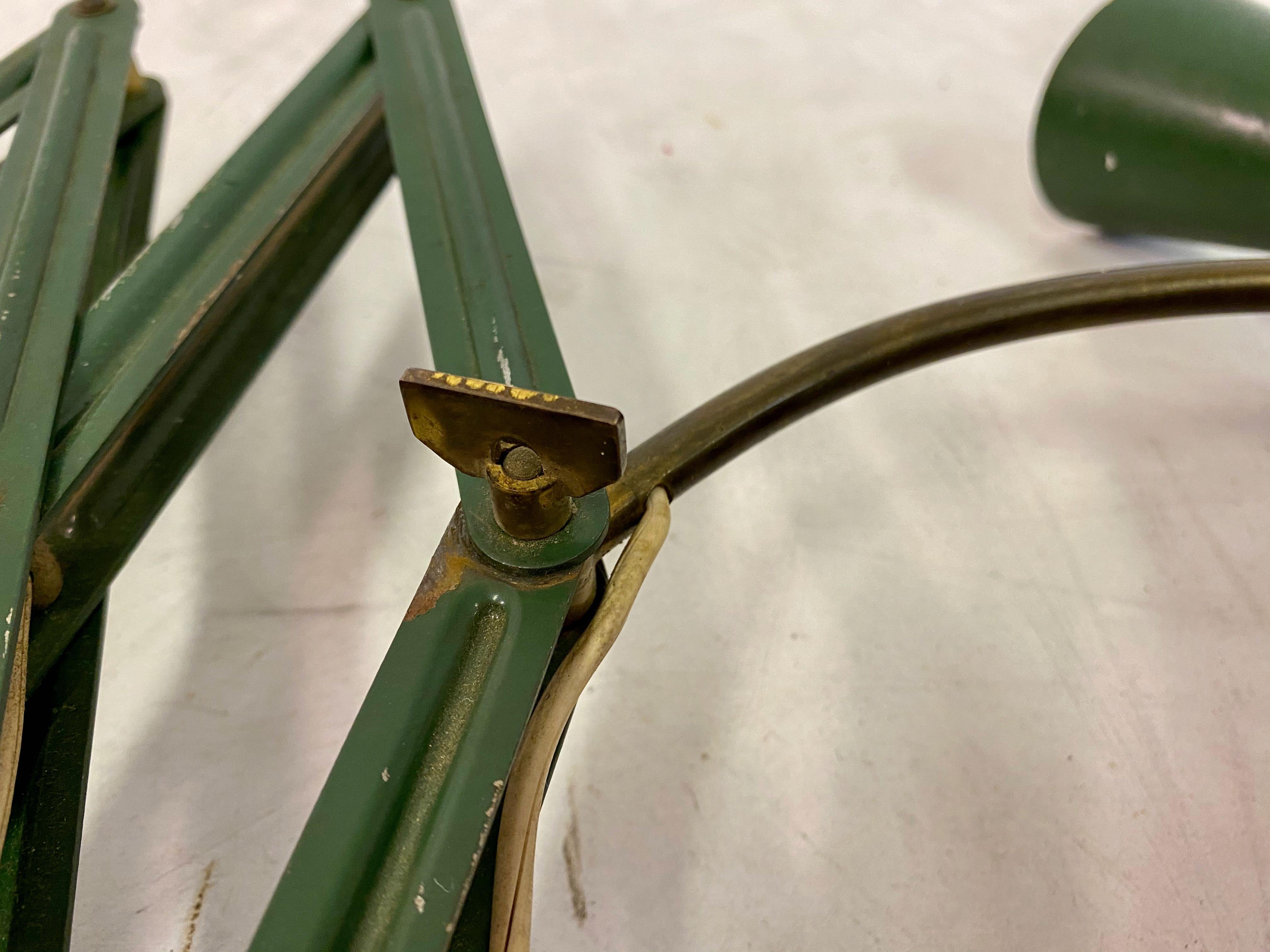 Midcentury 1950s Italian Industrial Concertina Scissor Lamp in Green 4