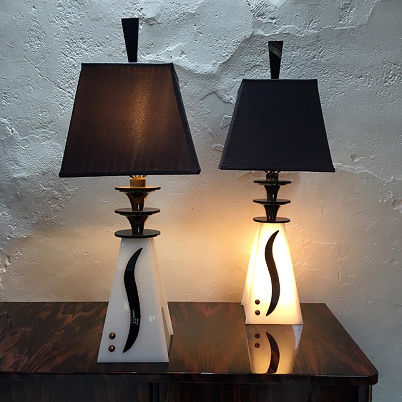 20th Century Midcentury 1950s Lucite Acrylic American Modernist Lamps by Moss Lighting Co
