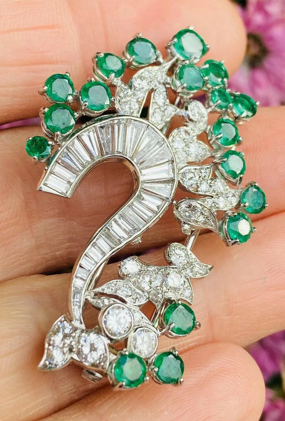 Midcentury 1950s Platinum 3.25 Carat VS Diamond Emerald Pin Brooch For Sale 5
