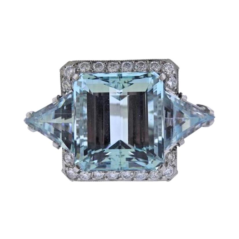 Midcentury 1950s Platinum 30 Carat VVS Aquamarine Diamond Cocktail Ring